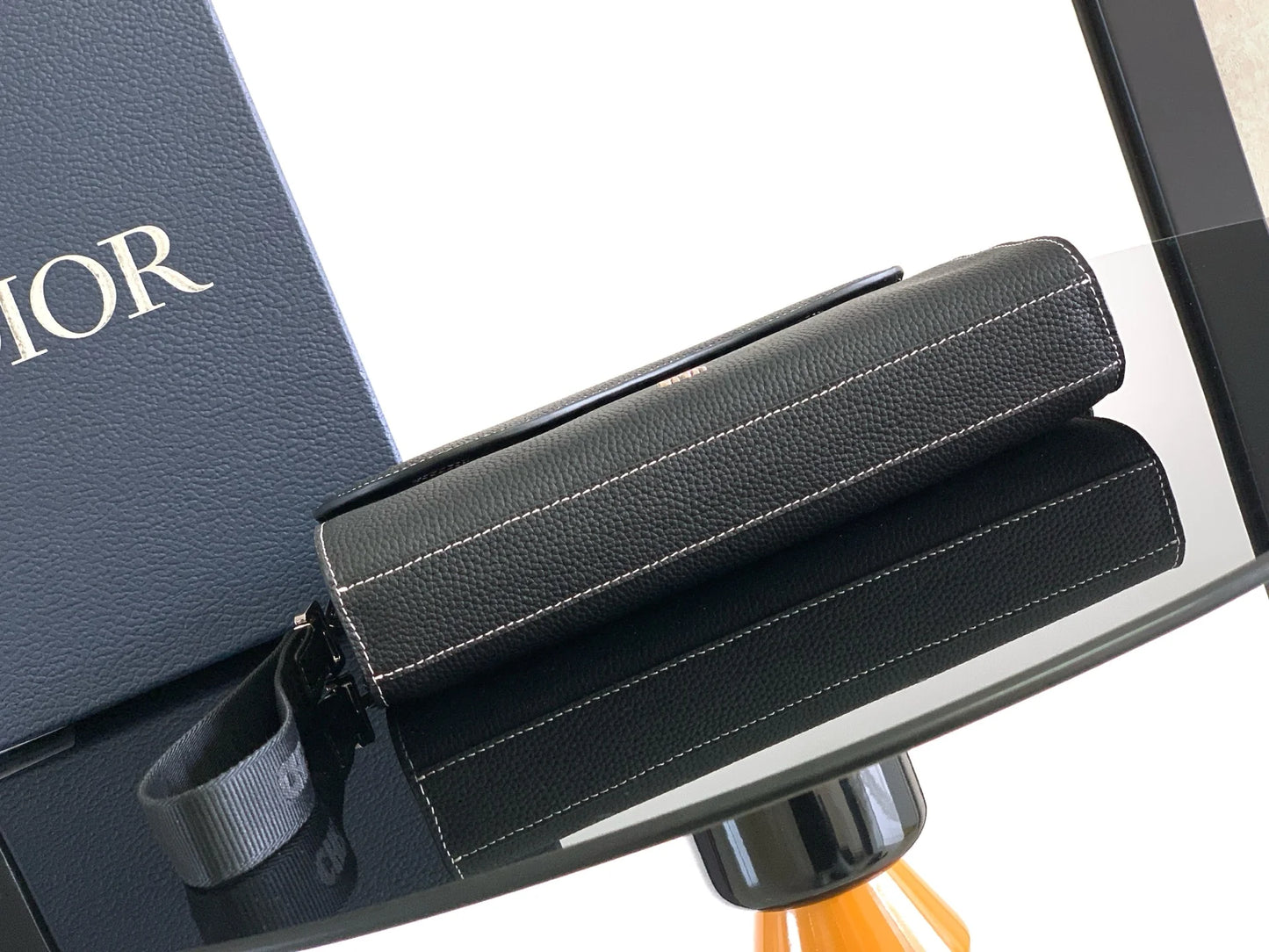 DIOR CLUTCH