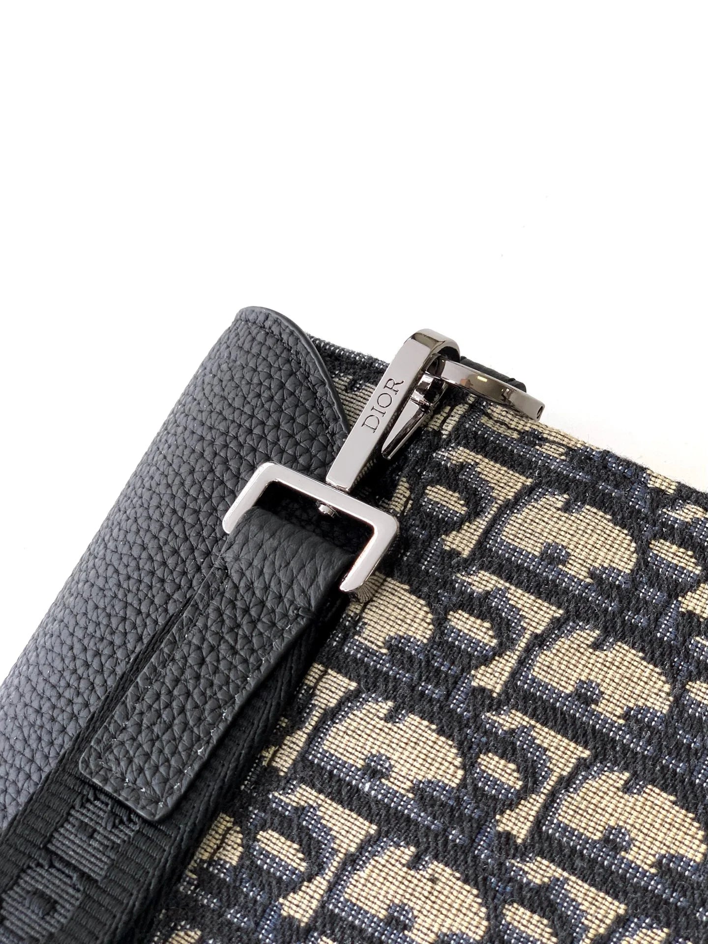 DIOR CLUTCH
