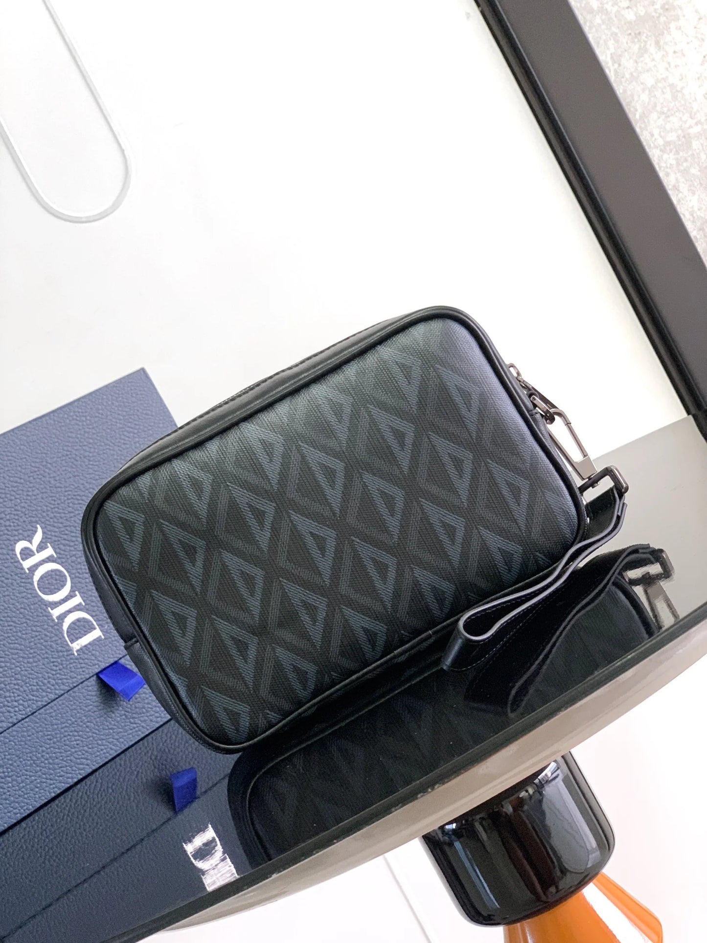 DIOR CLUTCH