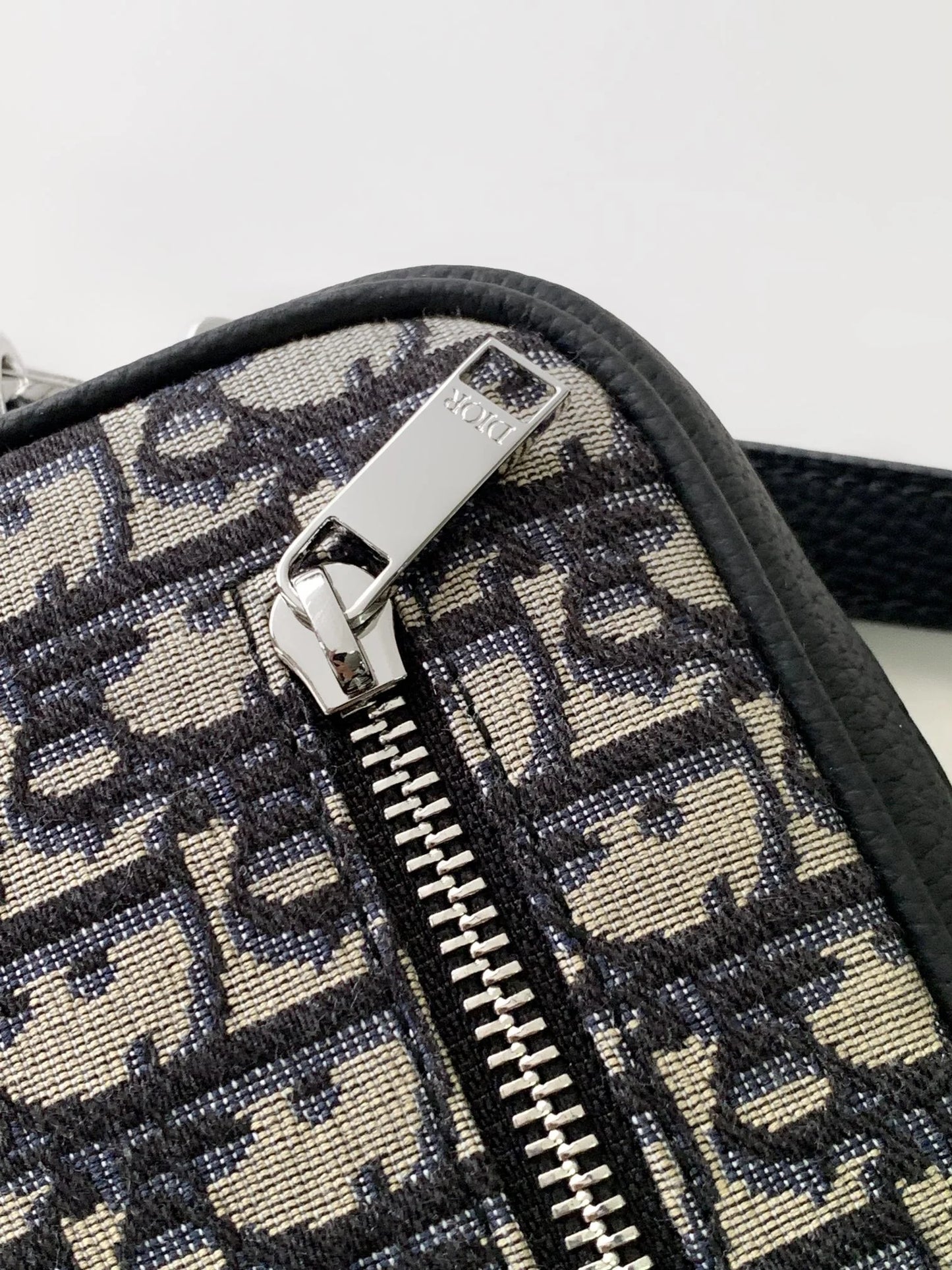 DIOR CLUTCH