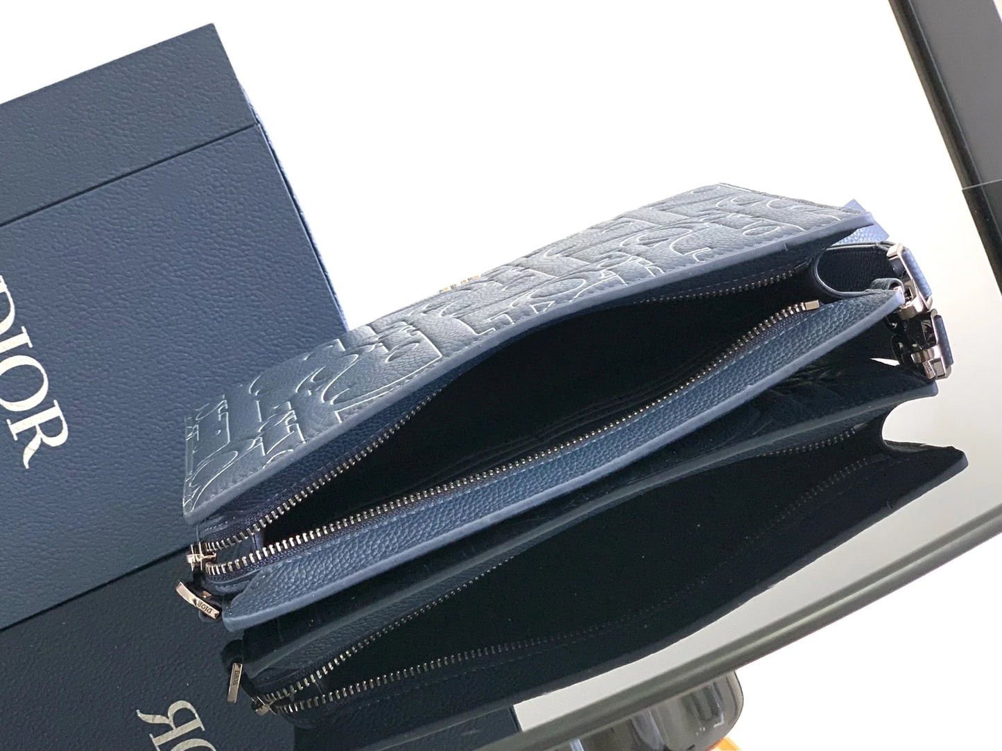 DIOR CLUTCH