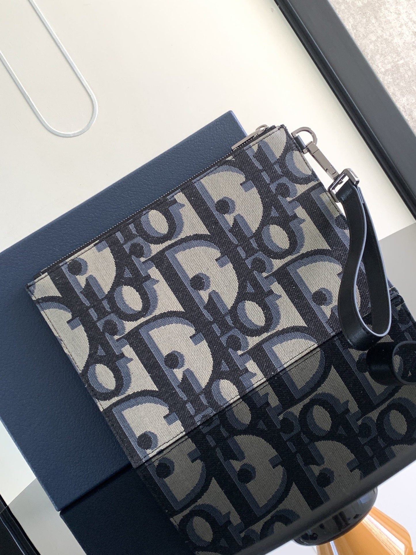 DIOR CLUTCH