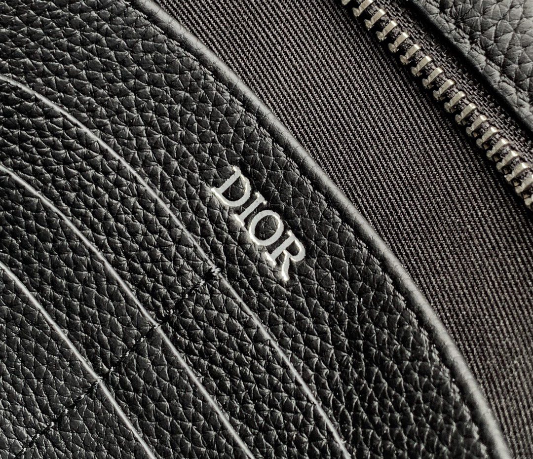 DIOR CLUTCH