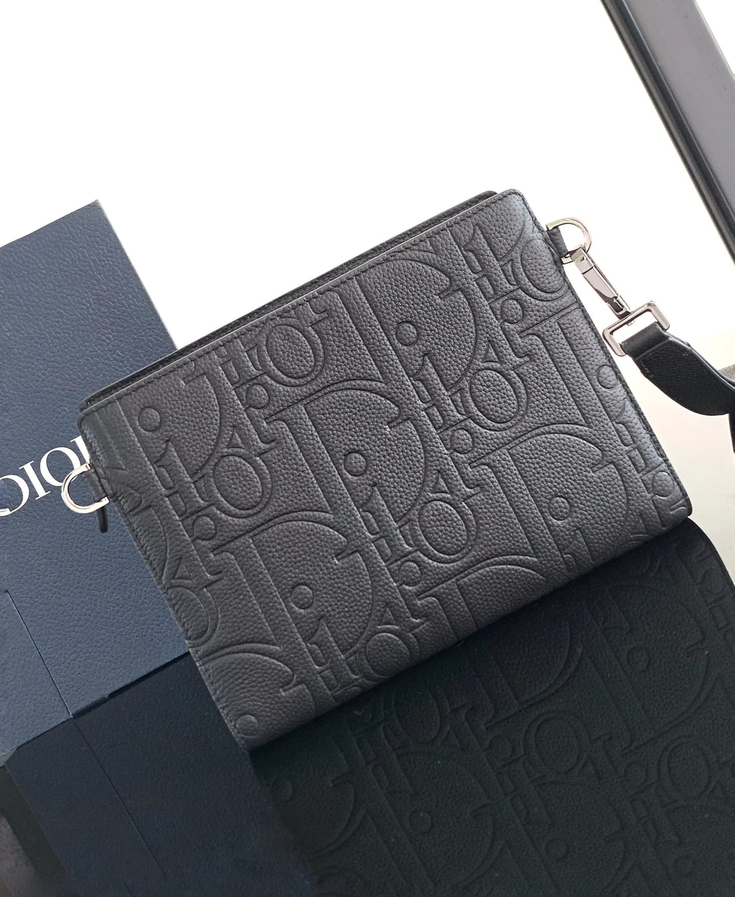 DIOR CLUTCH