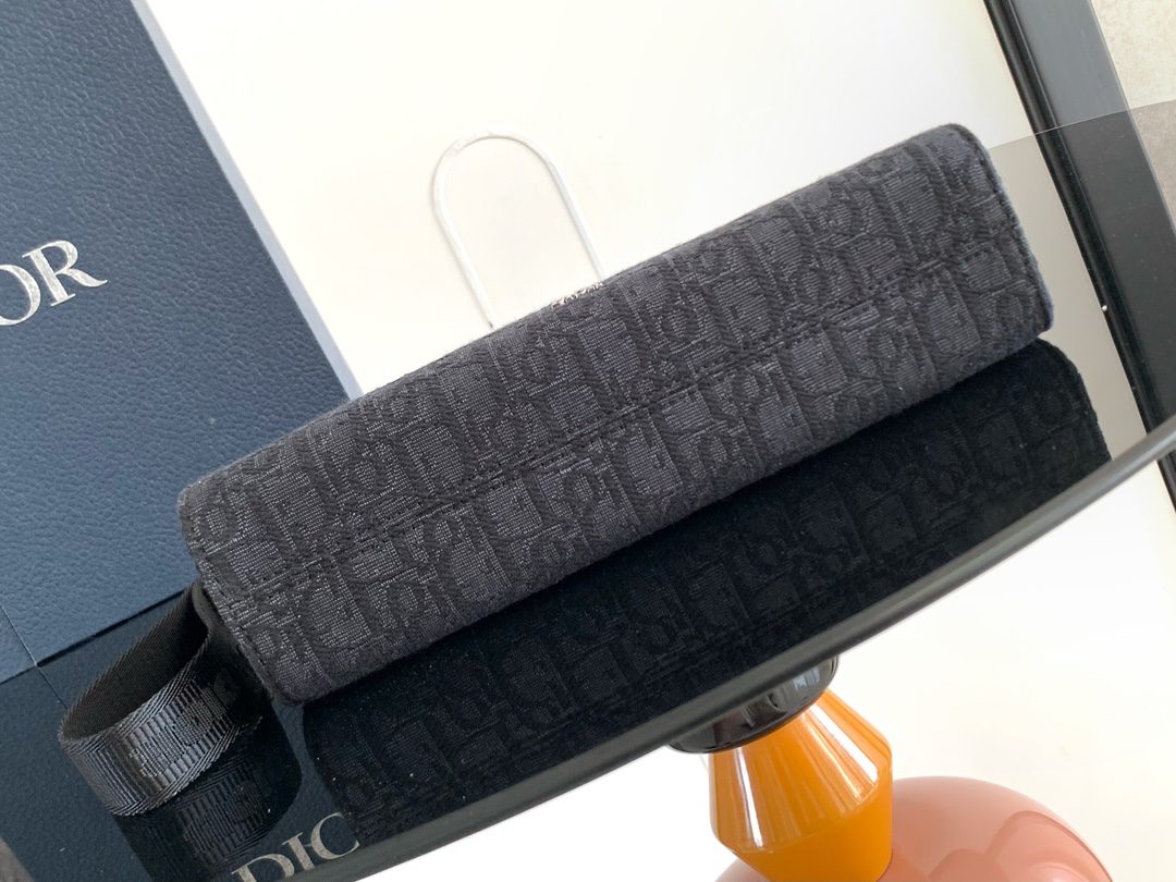 DIOR CLUTCH