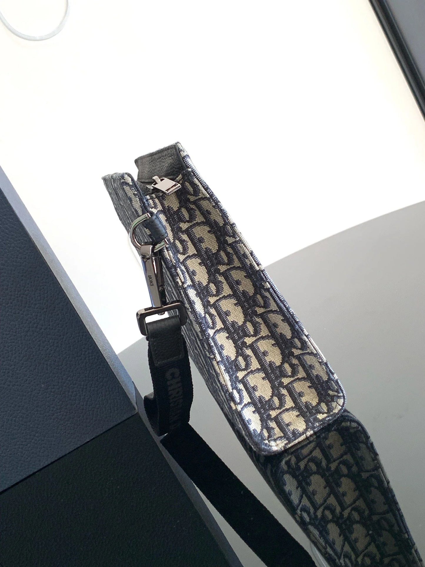 DIOR CLUTCH