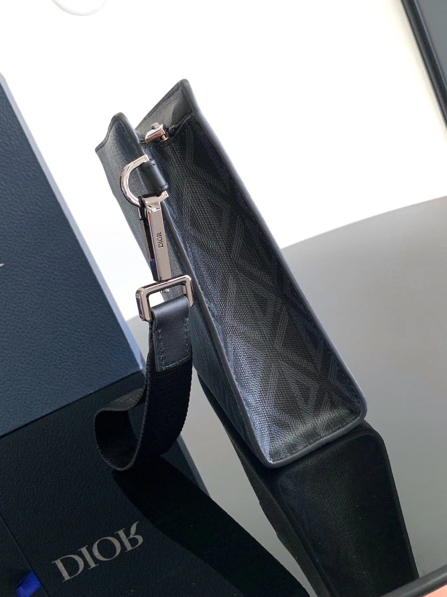 DIOR CLUTCH