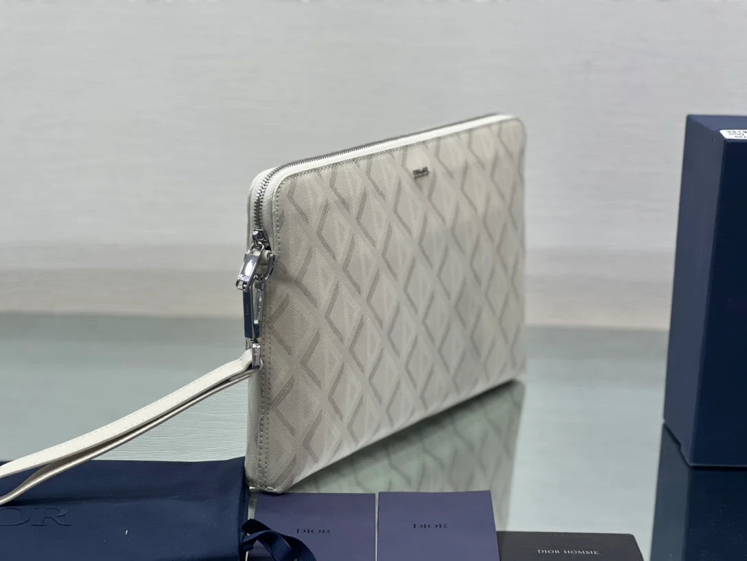 DIOR CLUTCH
