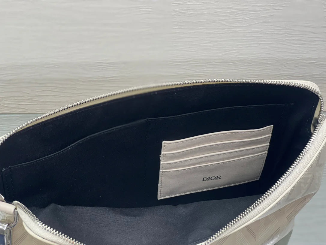 DIOR CLUTCH