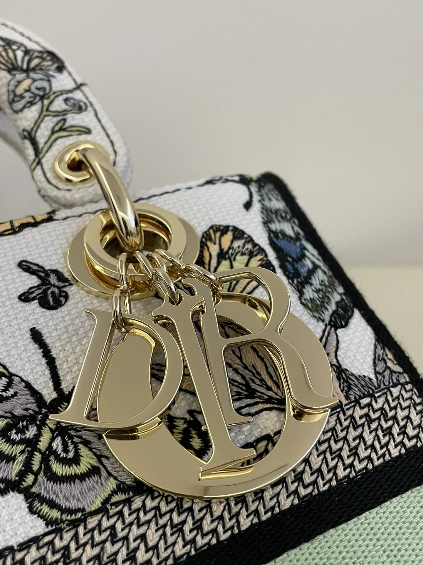 DIOR D JOY BAG