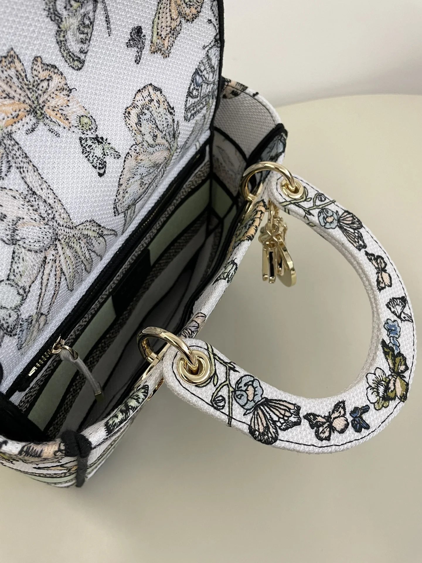 DIOR D JOY BAG