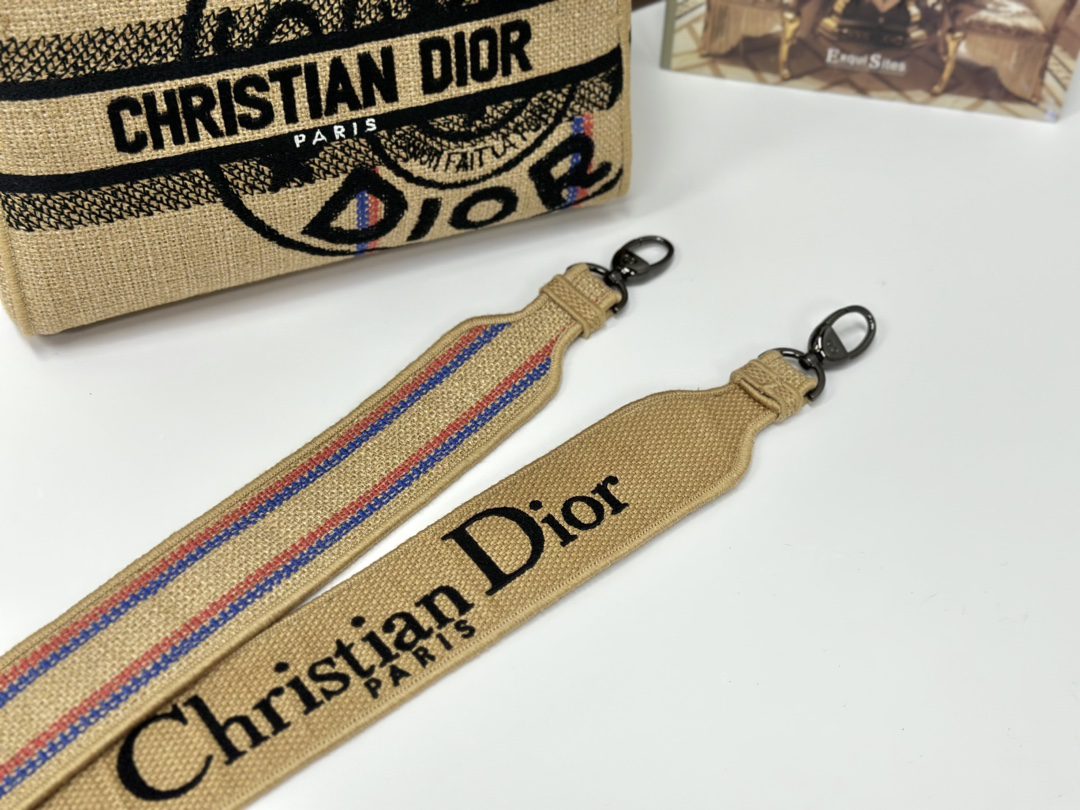DIOR D JOY BAG