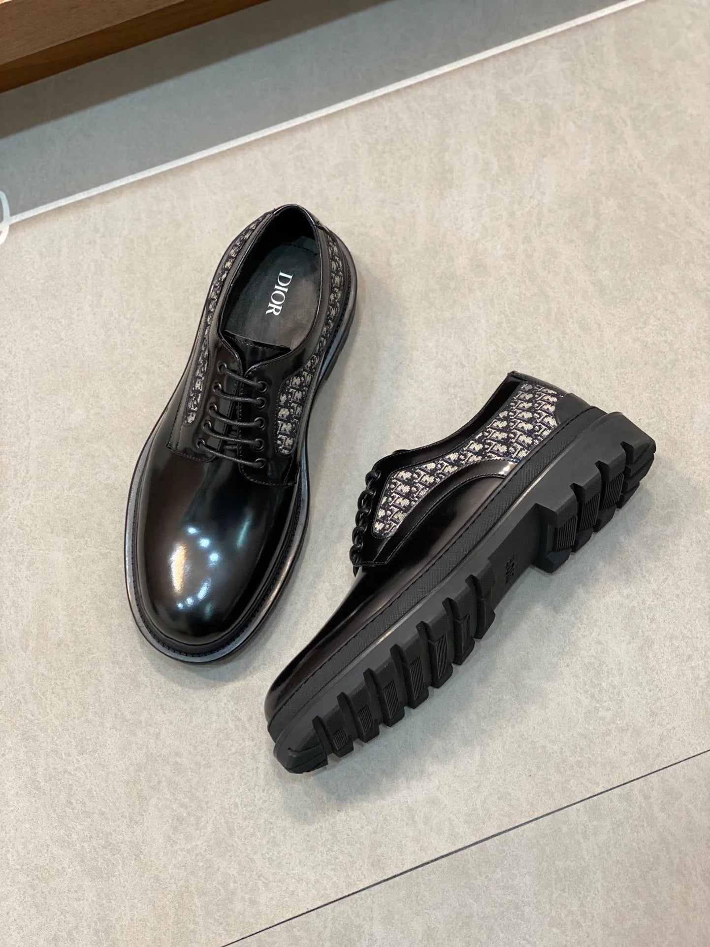 DIOR LOAFER