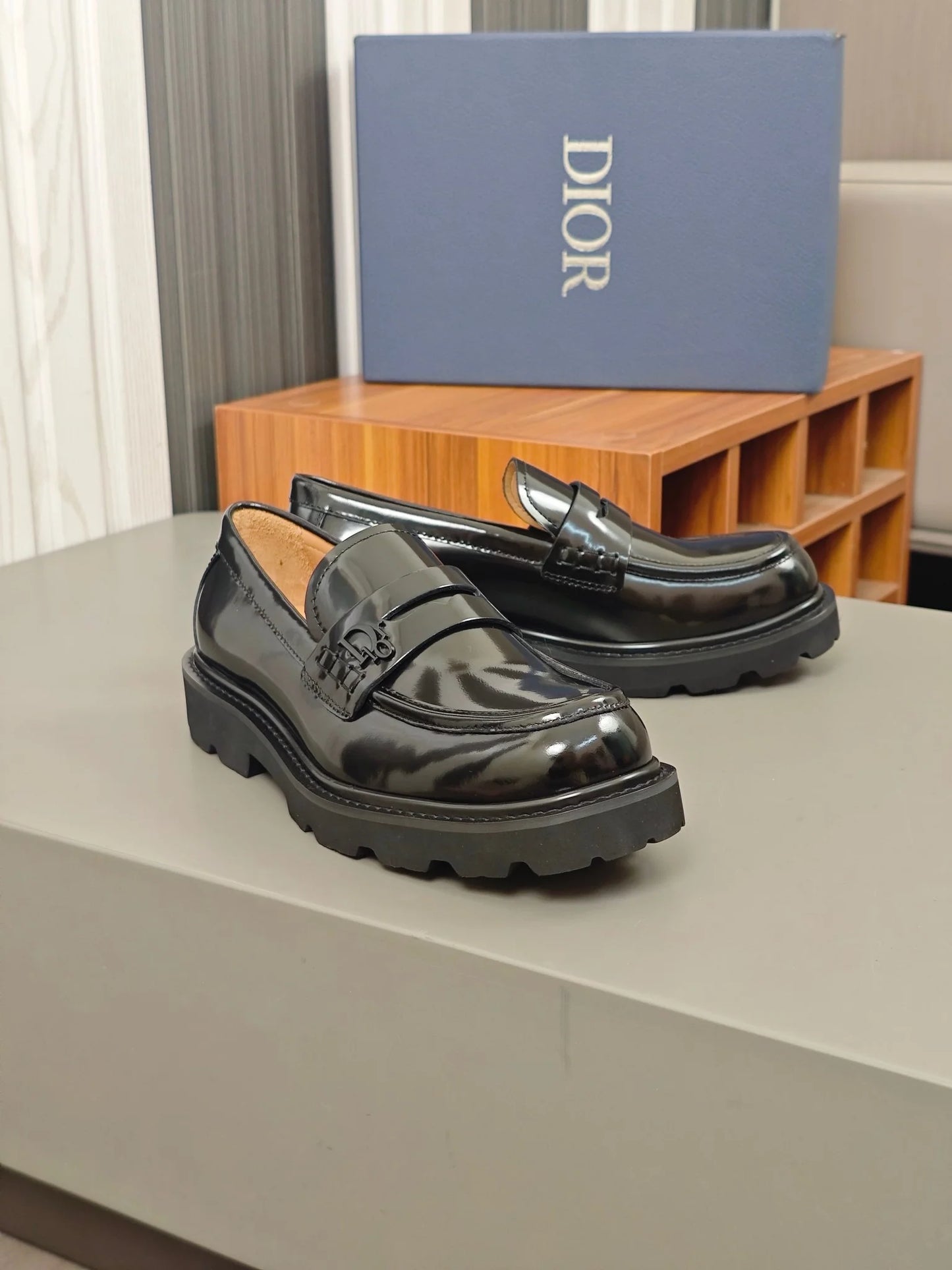 DIOR LOAFER