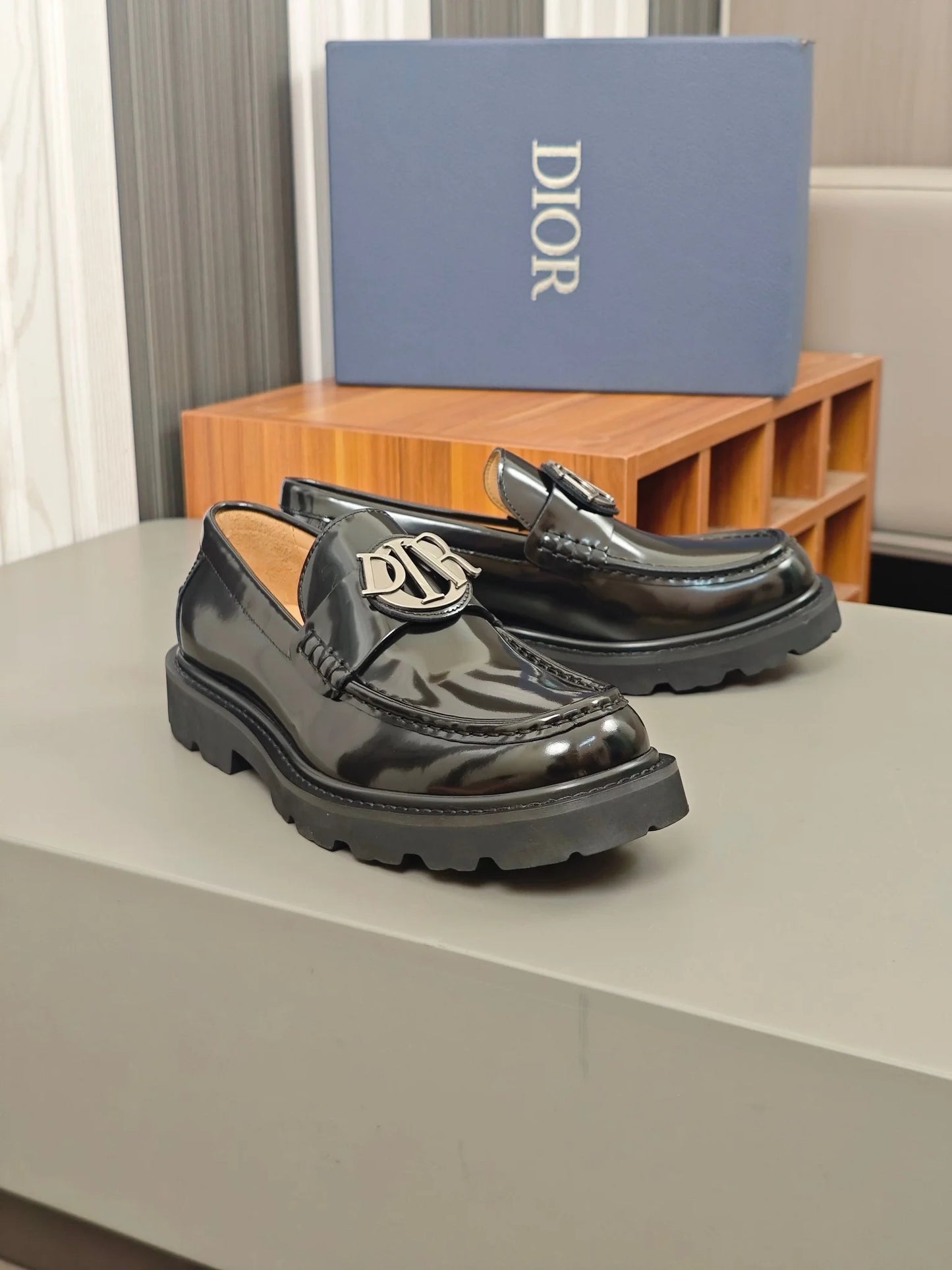 DIOR LOAFER