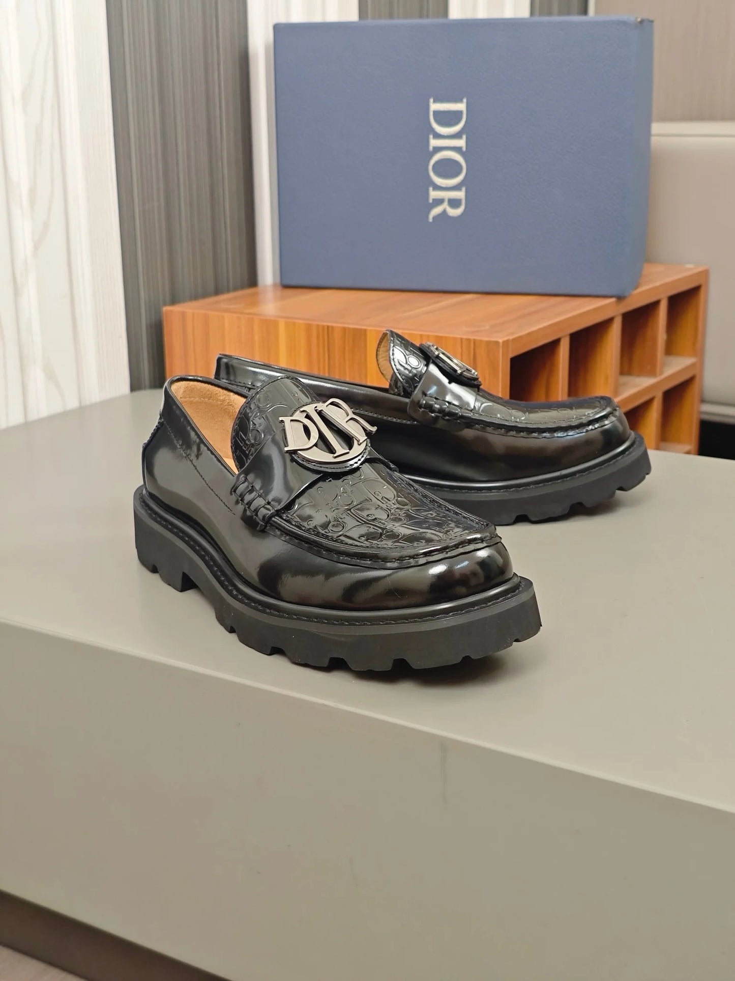 DIOR LOAFER
