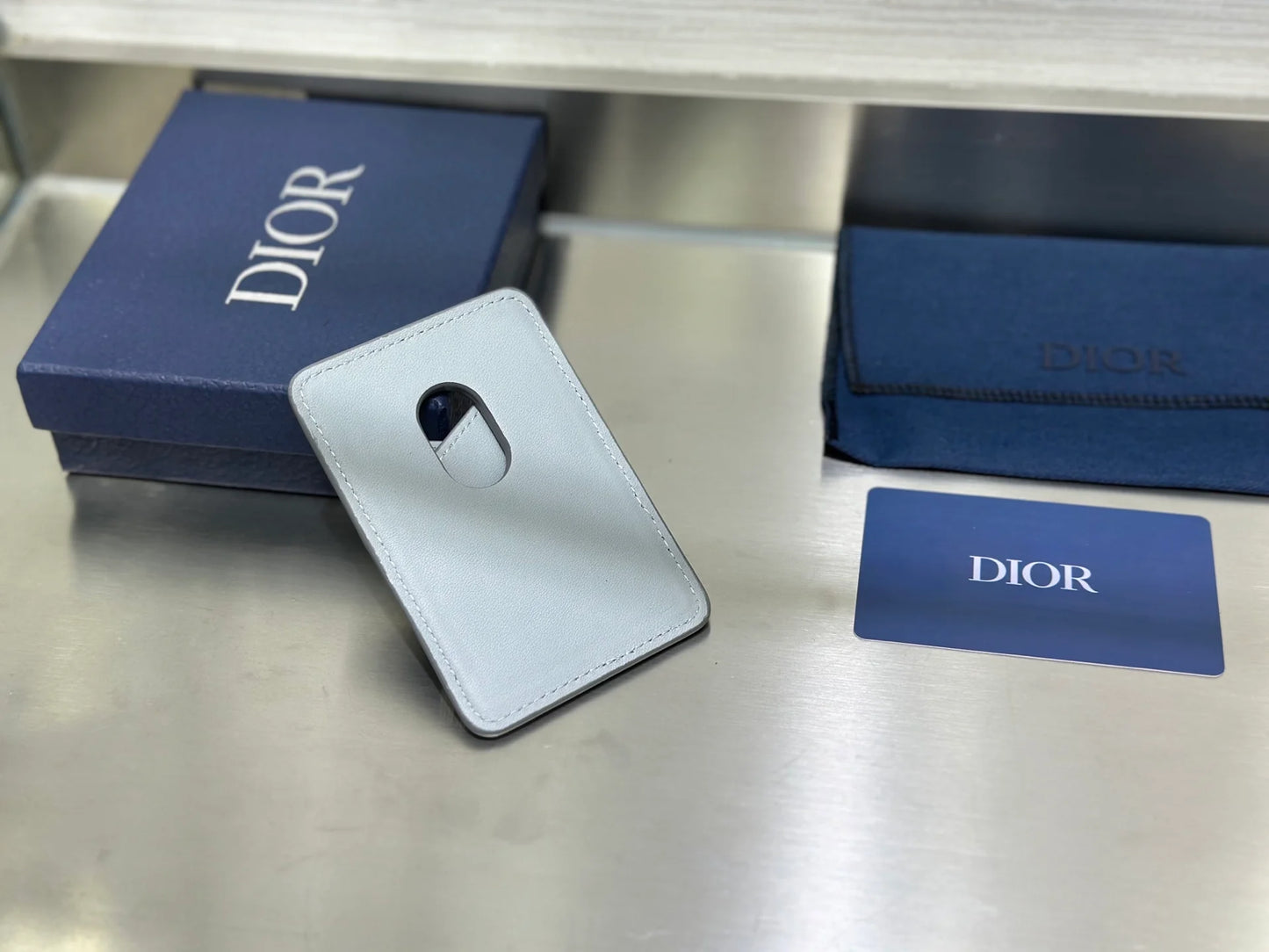 DIOR MAGSAFE