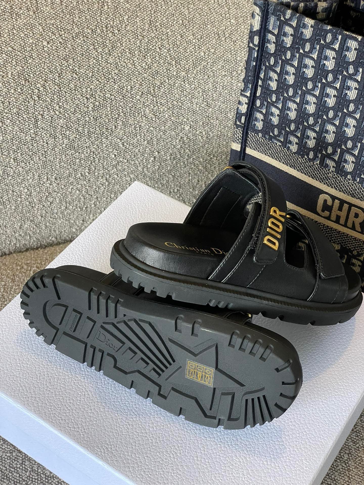 DIOR SANDAL
