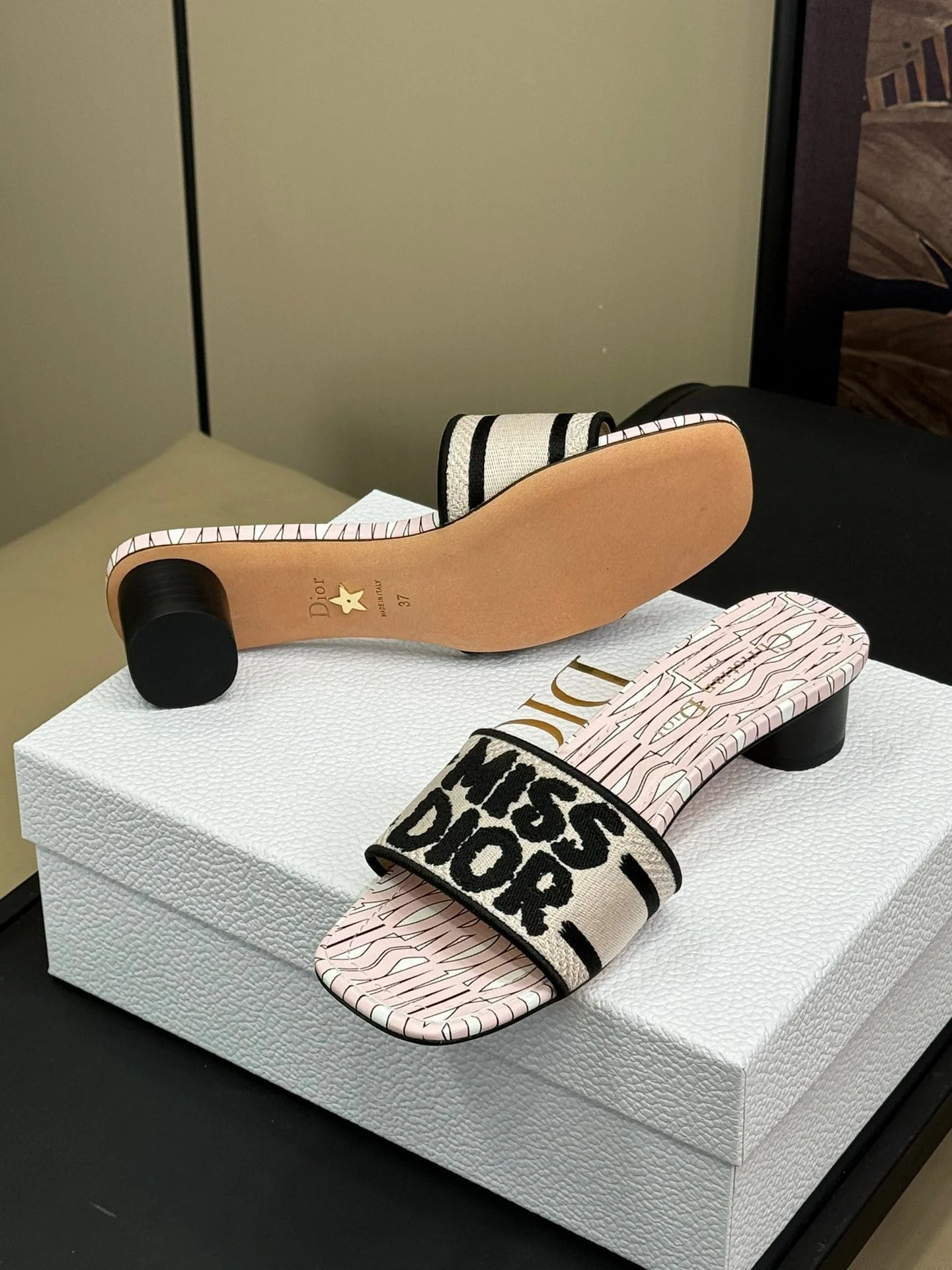 DIOR SANDAL