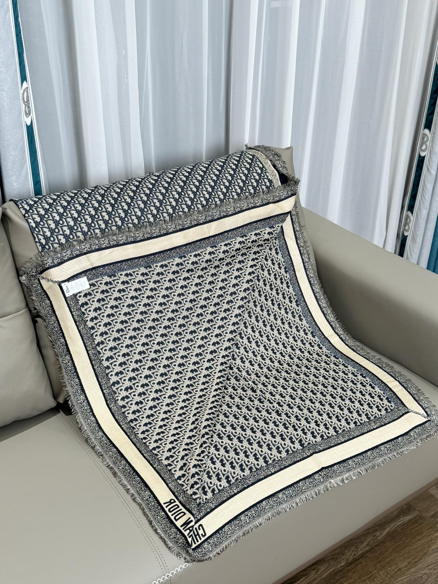 DIOR SCARF