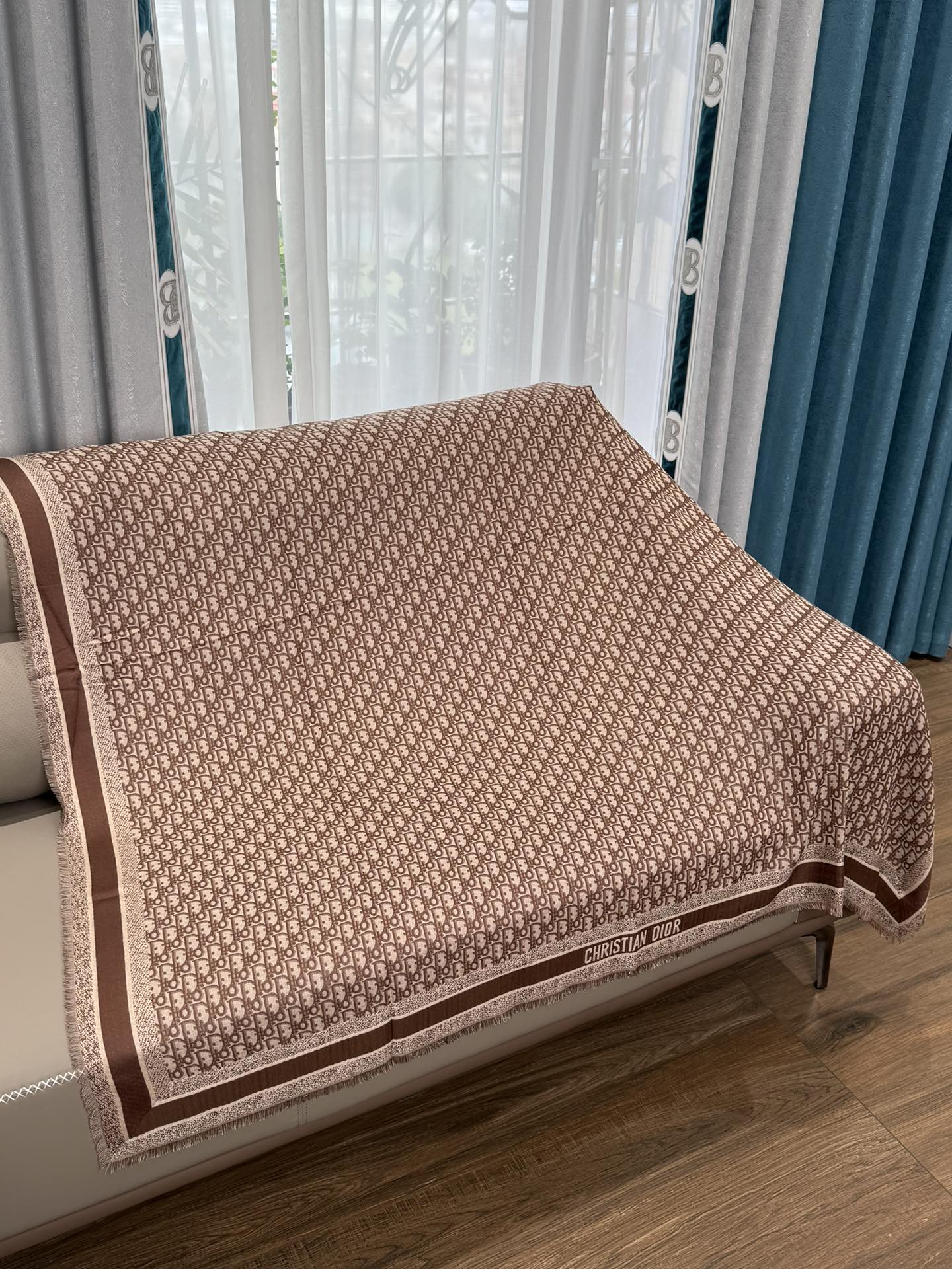 DIOR SCARF