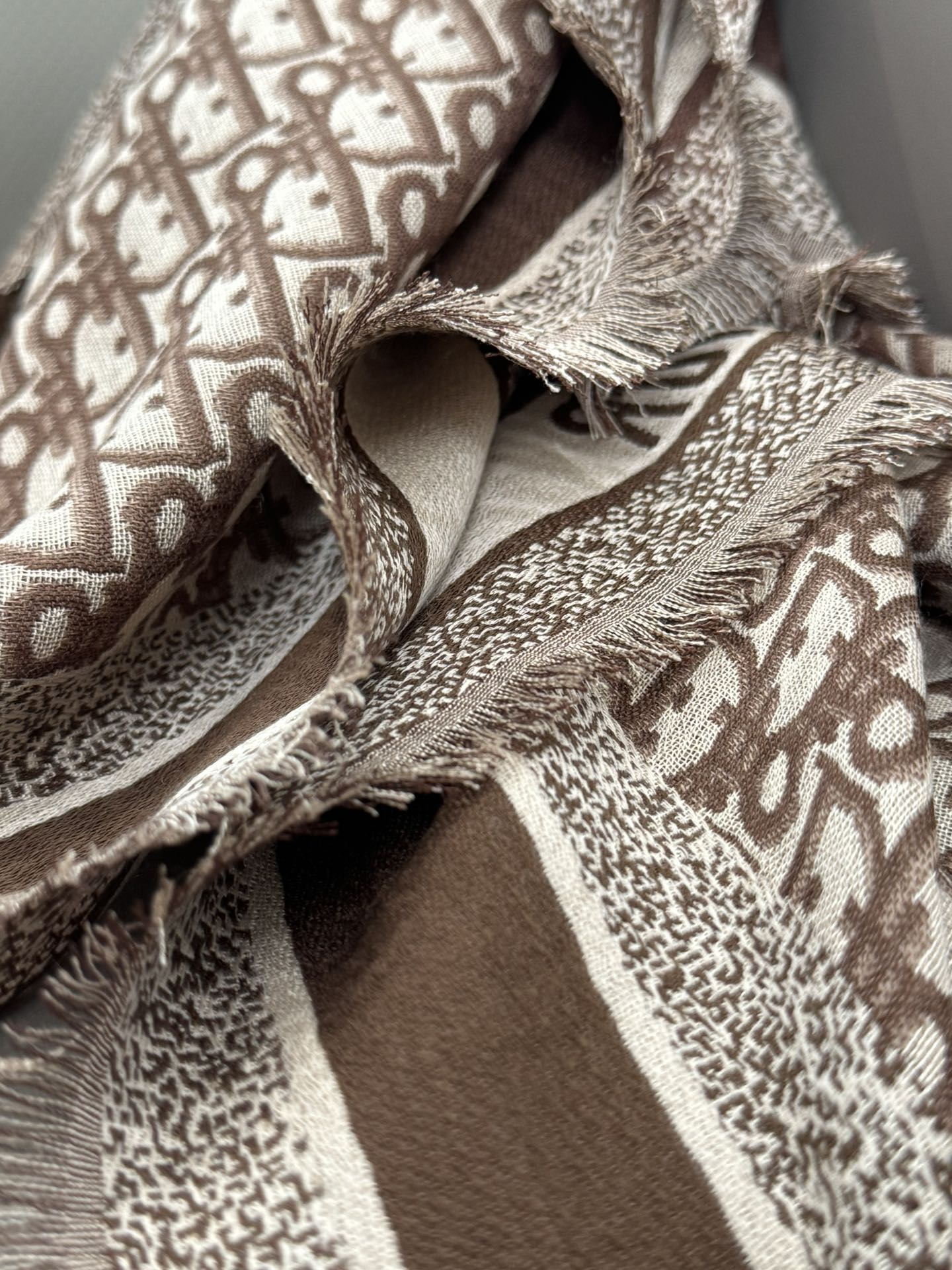 DIOR SCARF
