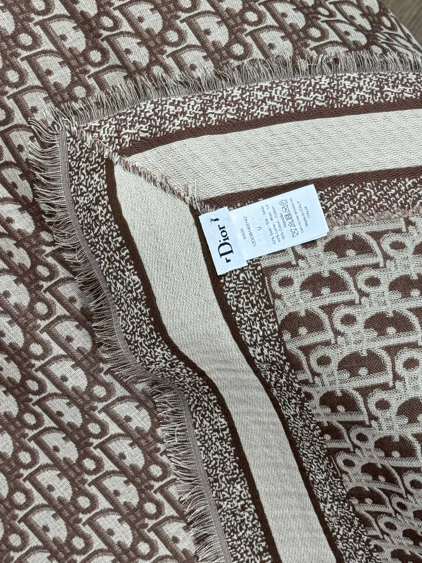 DIOR SCARF