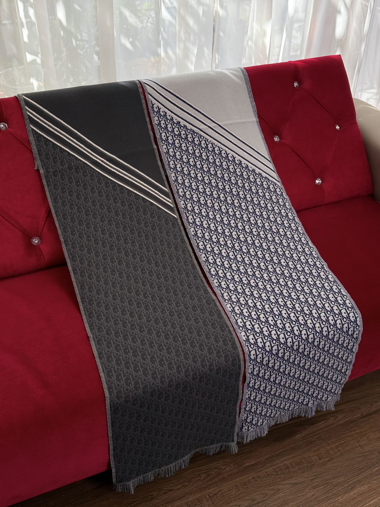 DIOR SCARF