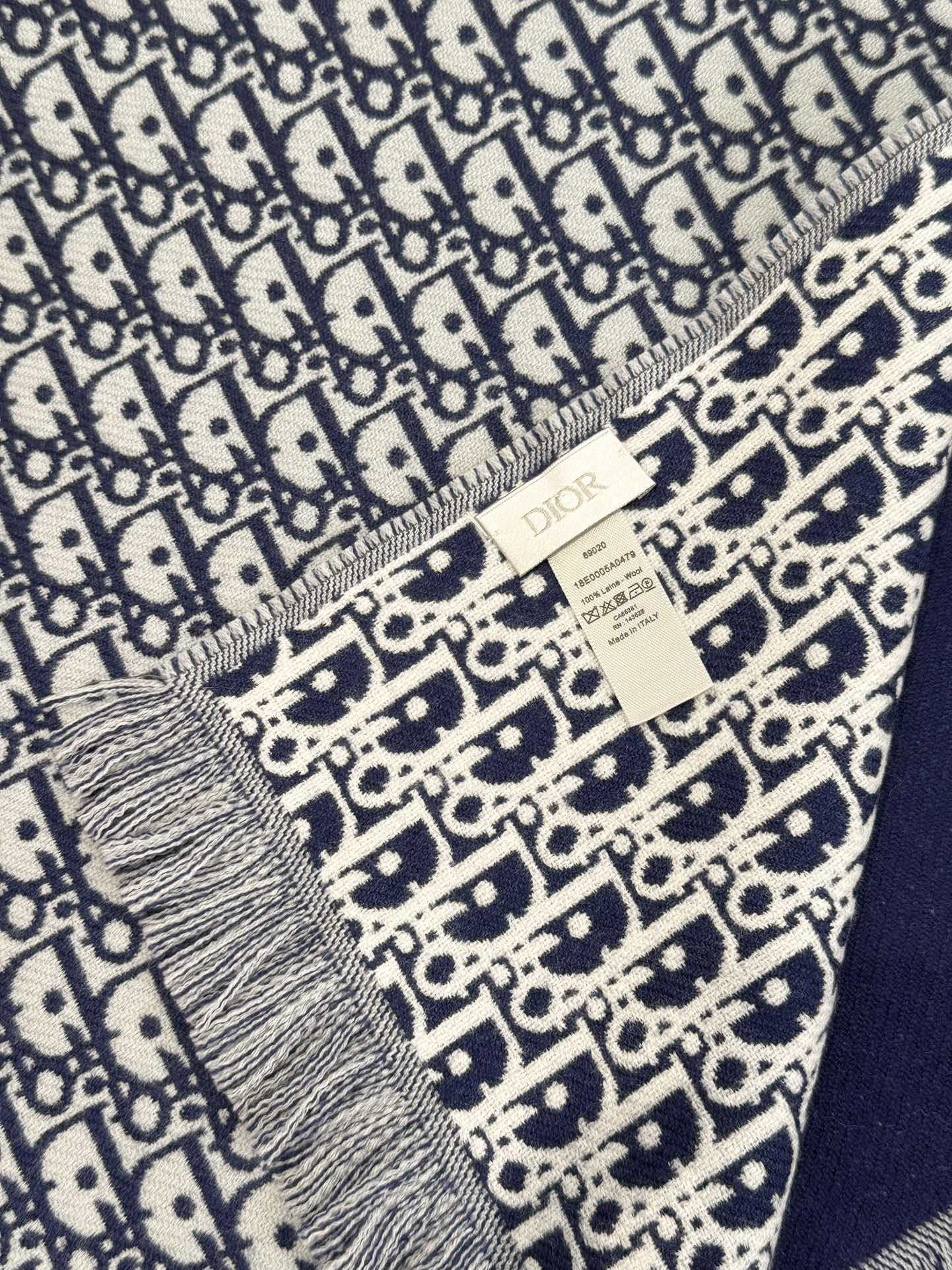 DIOR SCARF