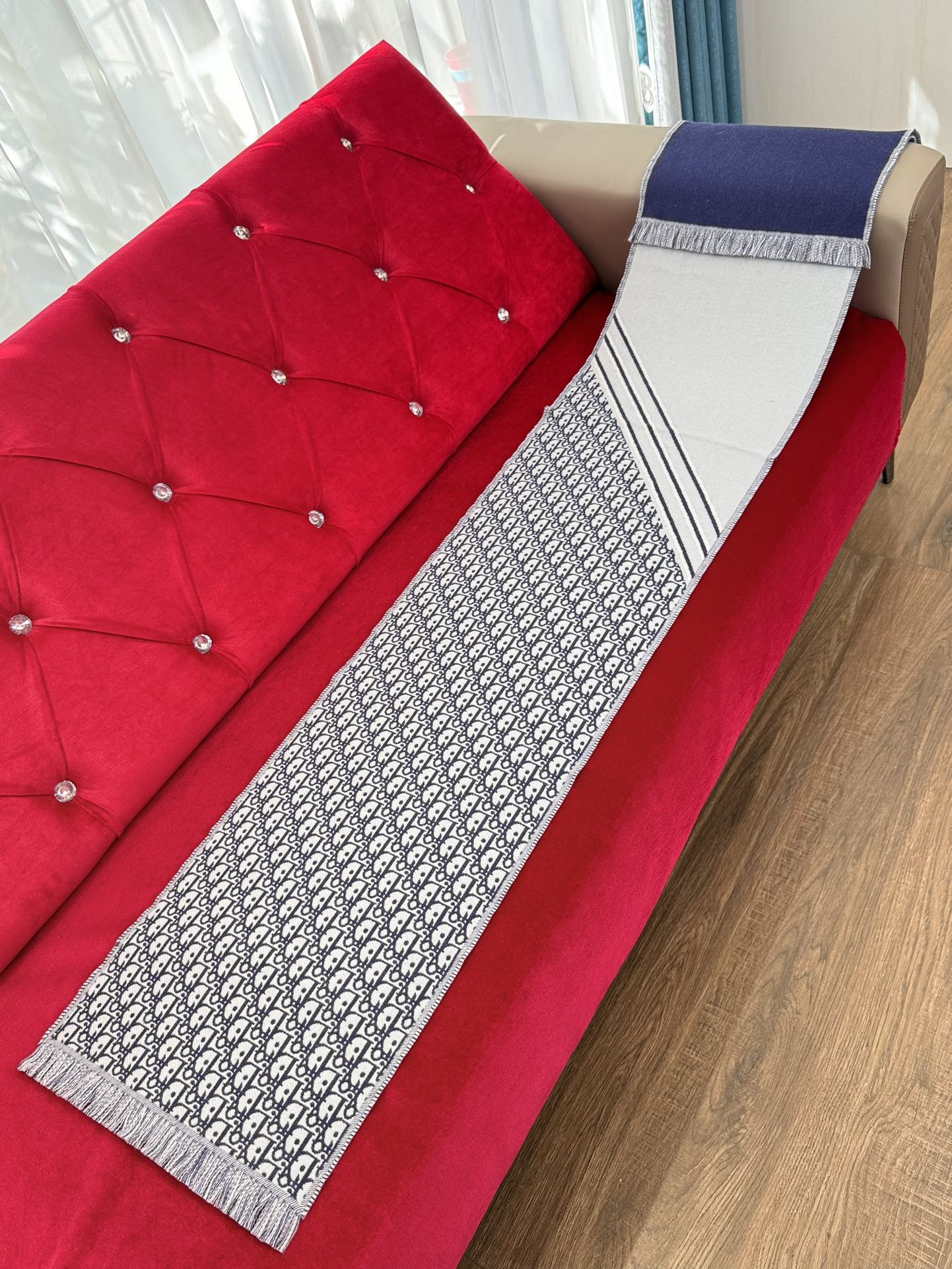 DIOR SCARF