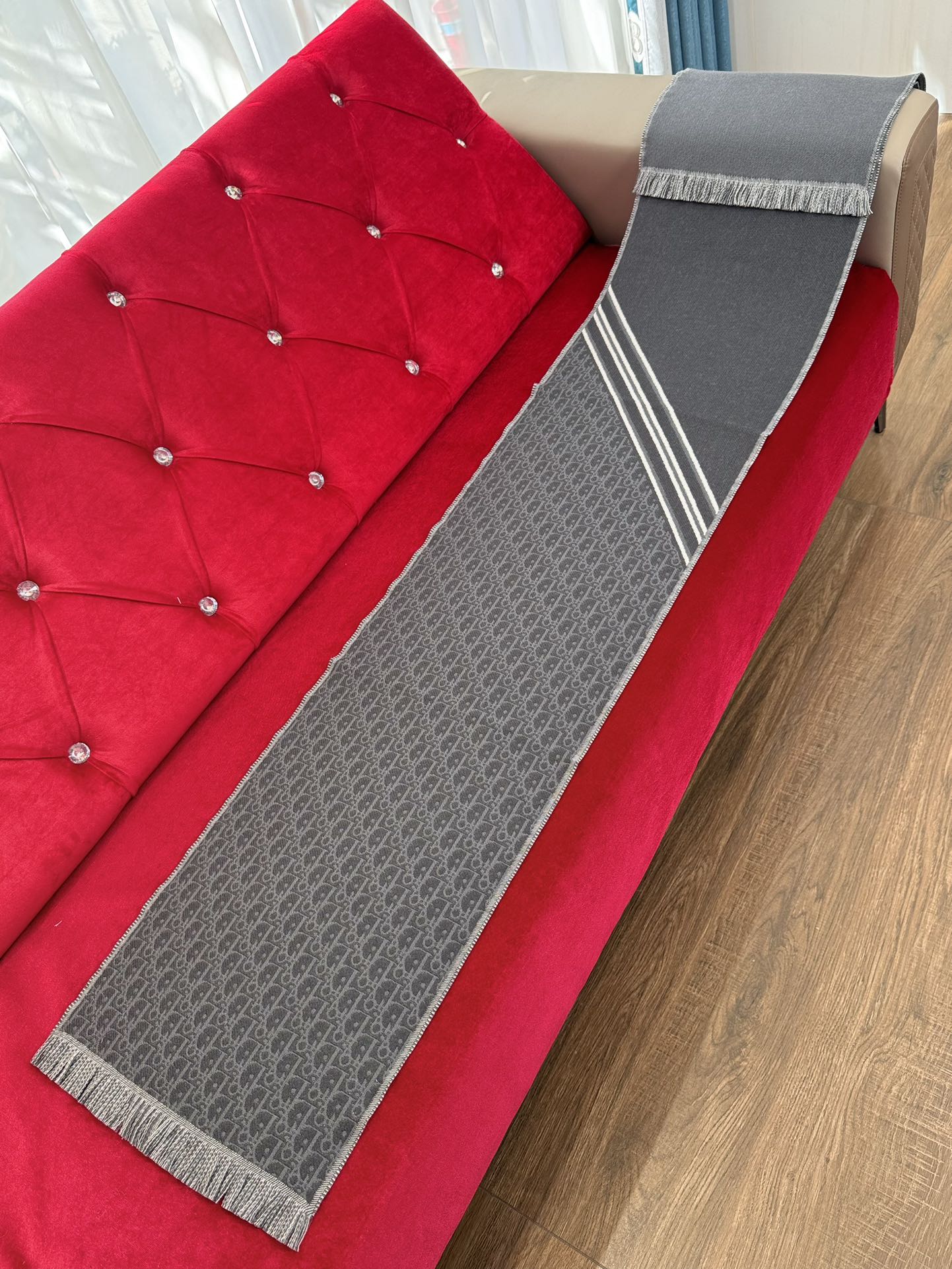 DIOR SCARF