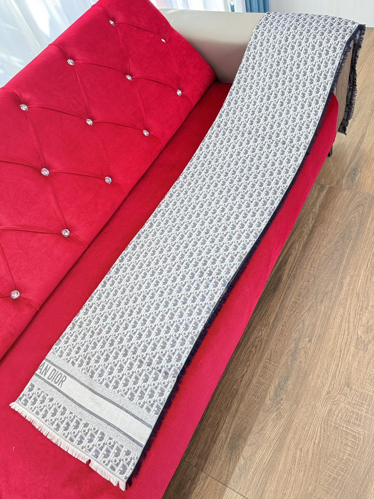 DIOR SCARF