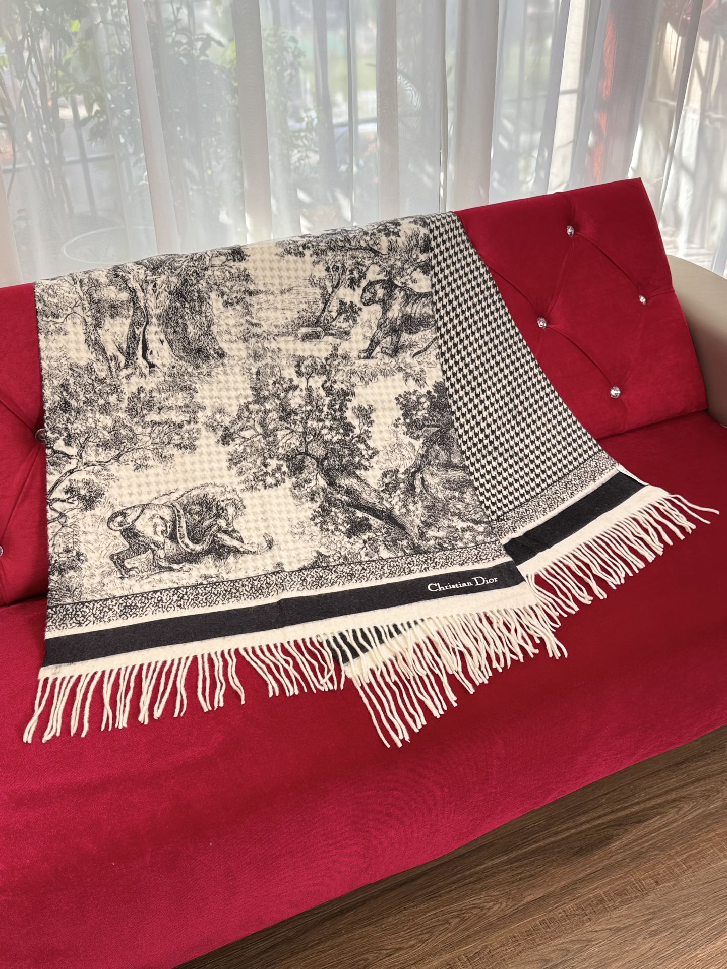 DIOR SCARF