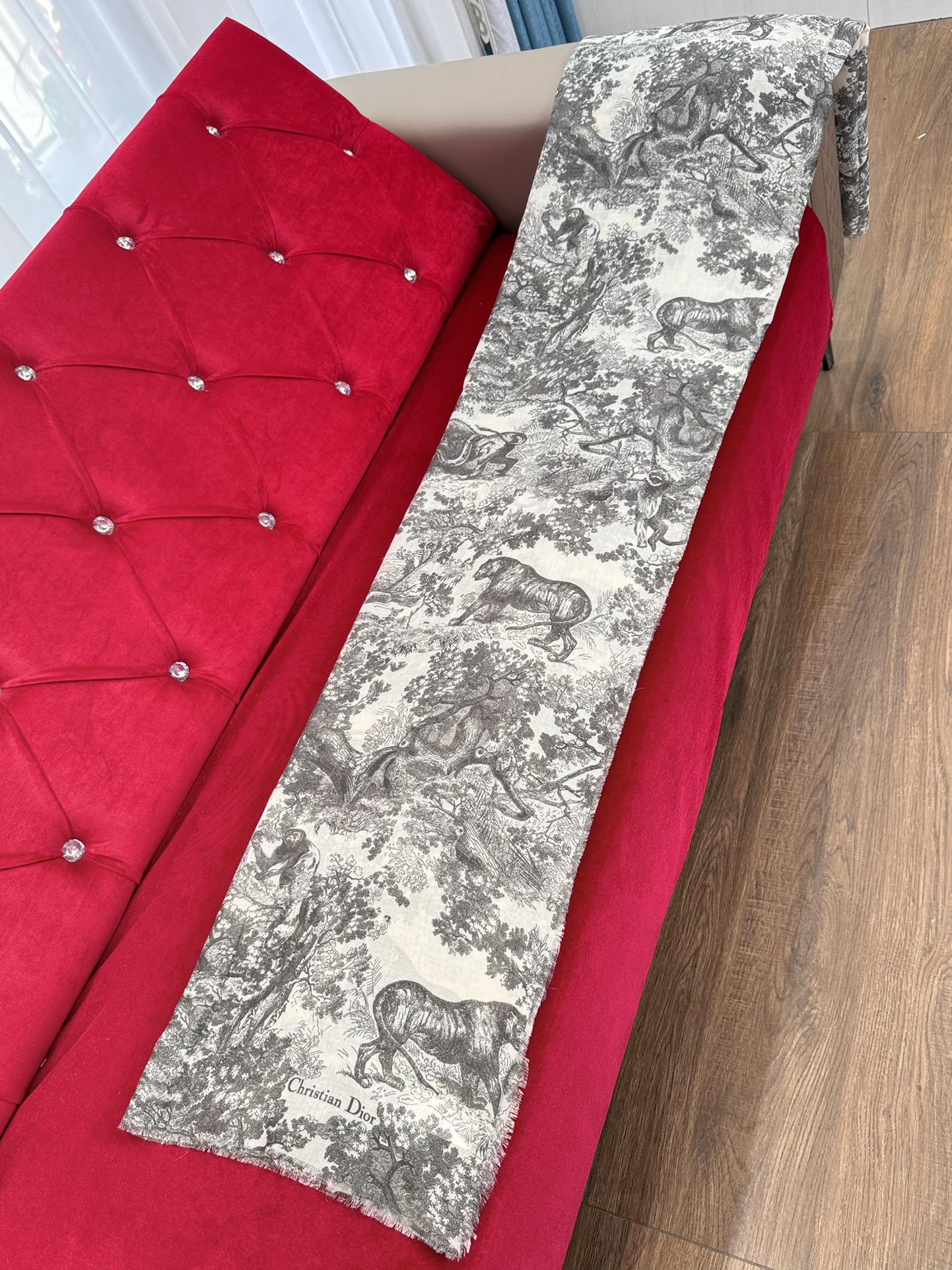 DIOR SCARF