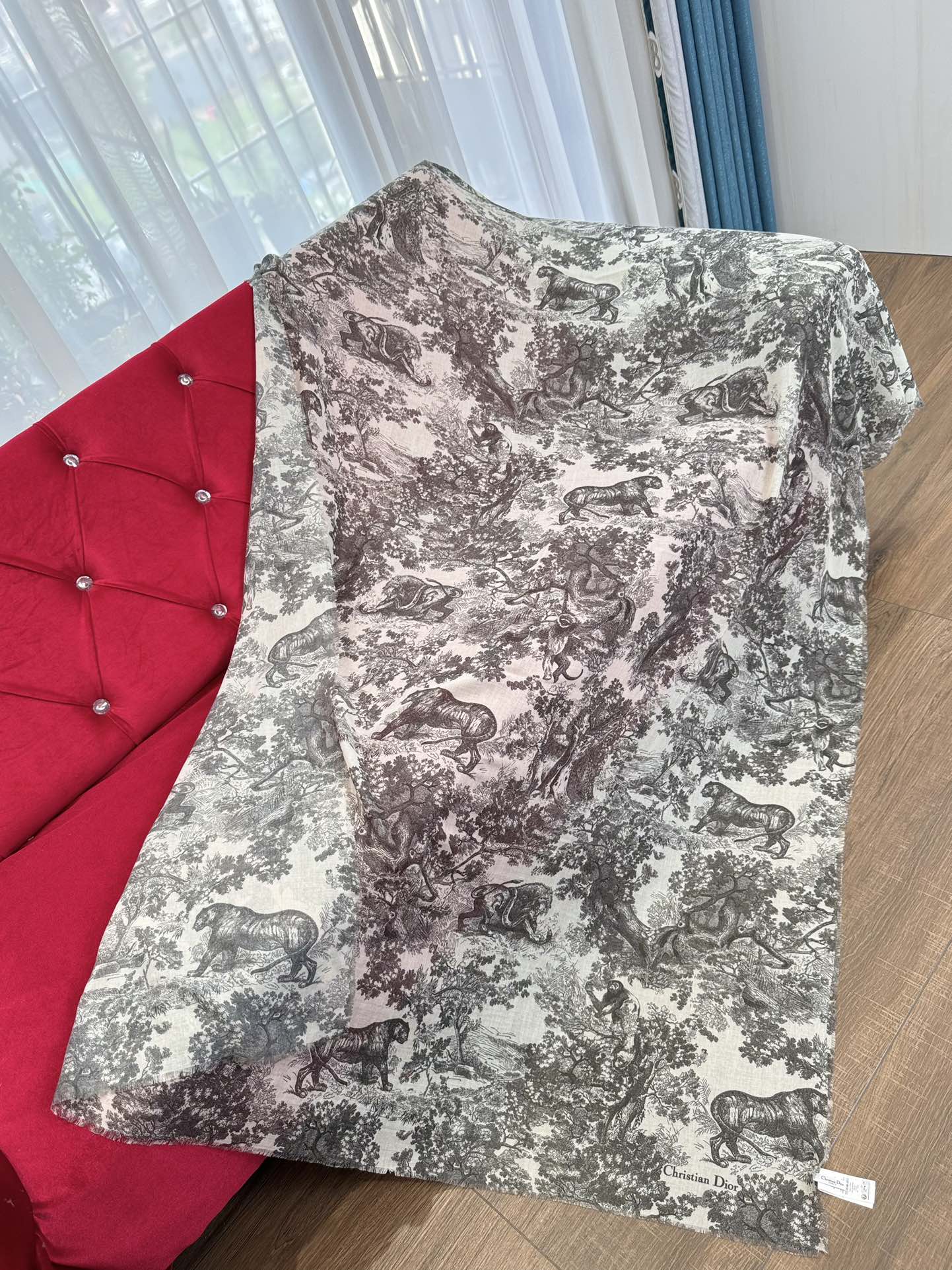 DIOR SCARF