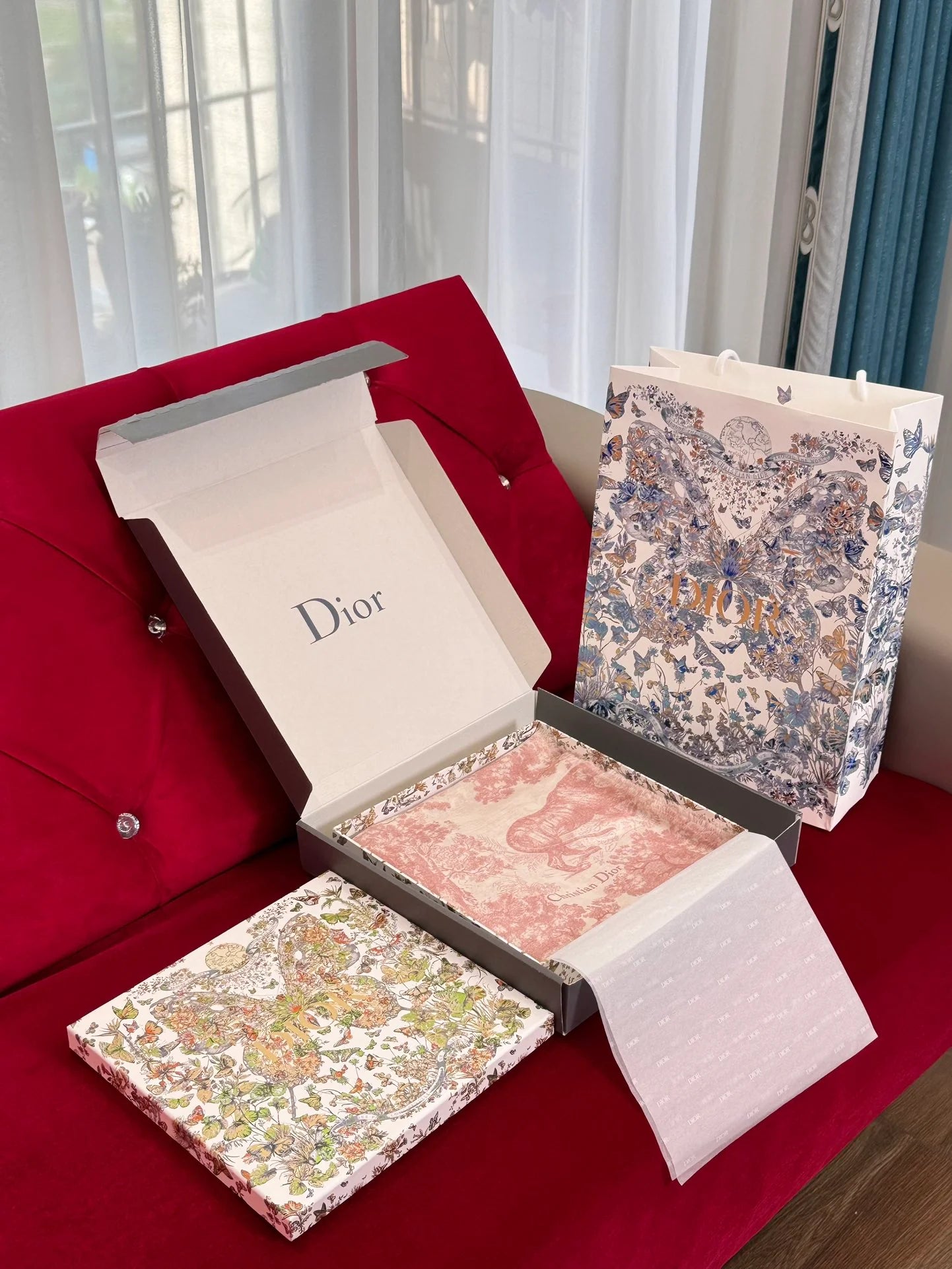 DIOR SCARF