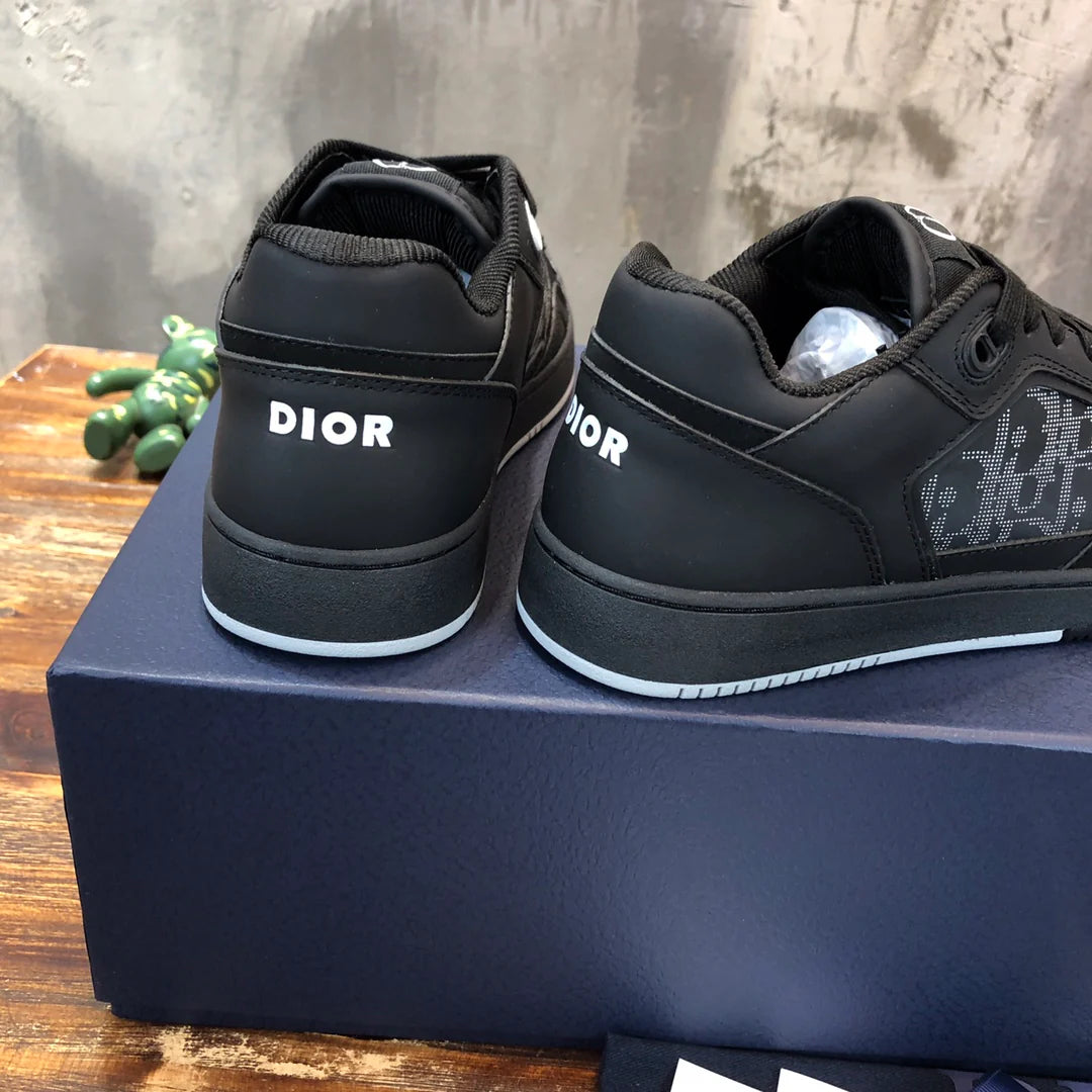 DIOR SNEAKER