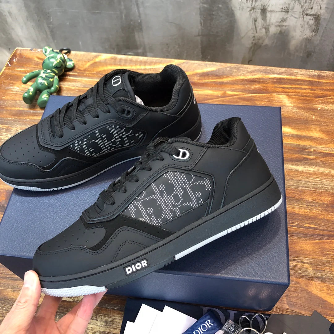 DIOR SNEAKER