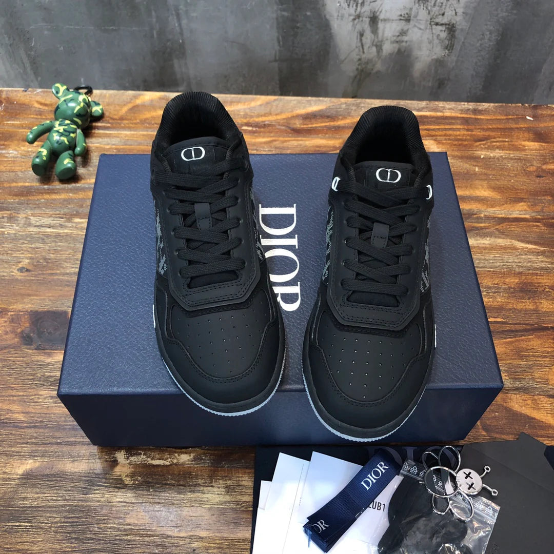 DIOR SNEAKER