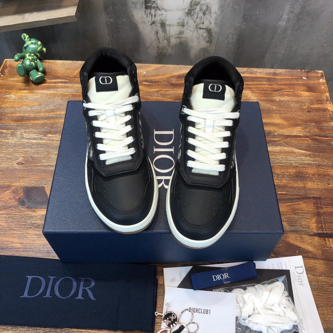 DIOR SNEAKER