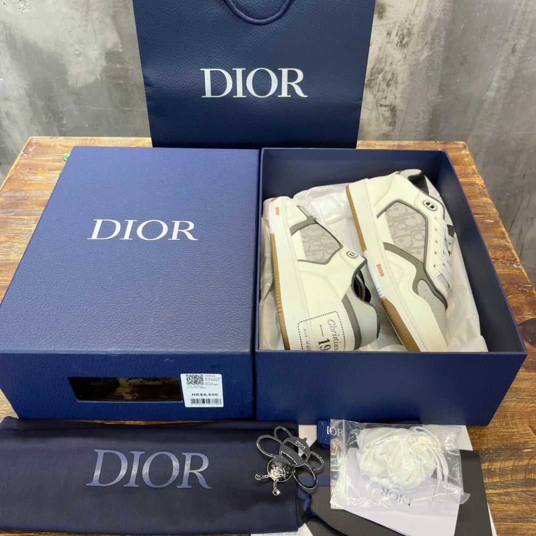 DIOR SNEAKER