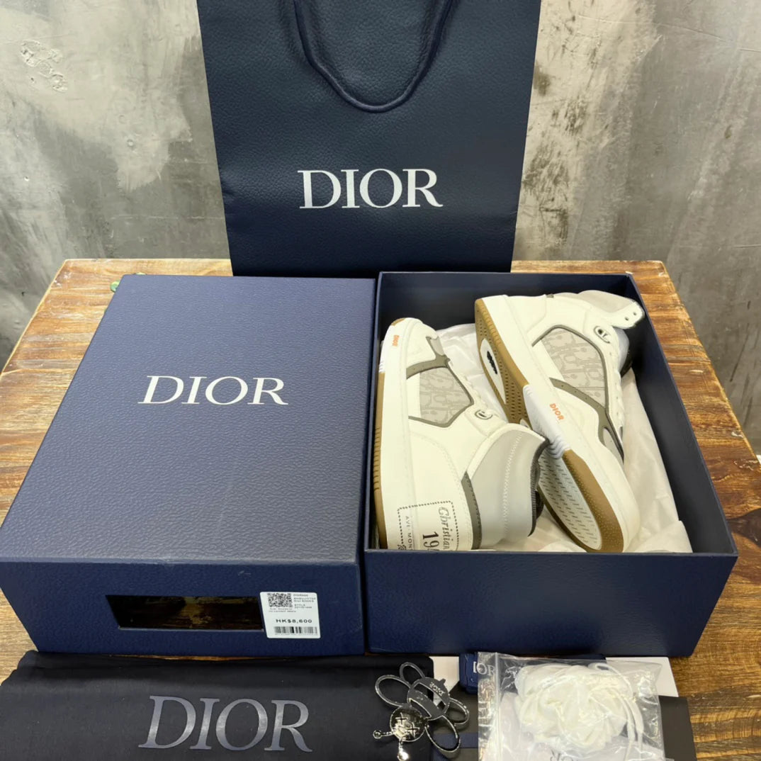 DIOR SNEAKER