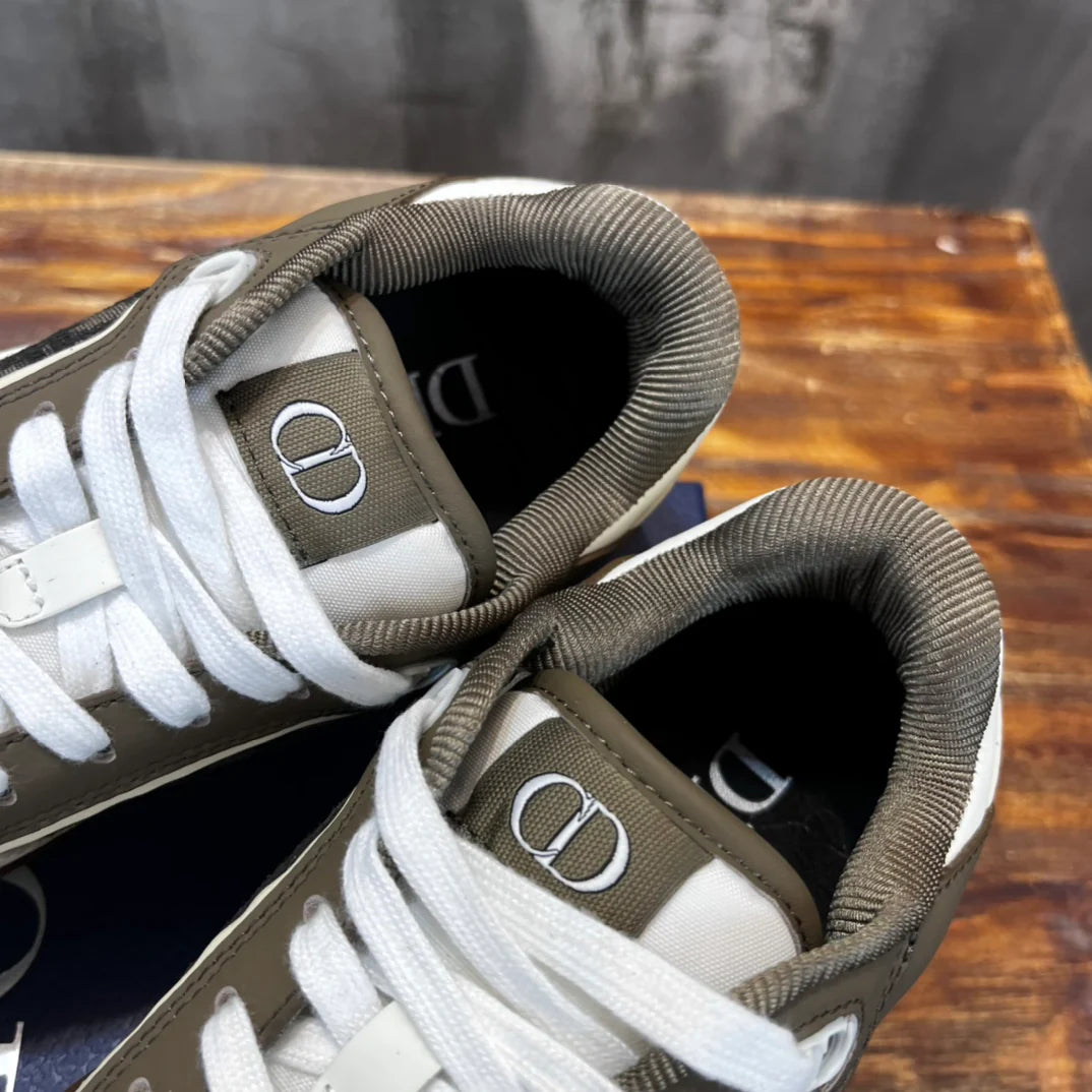 DIOR SNEAKER