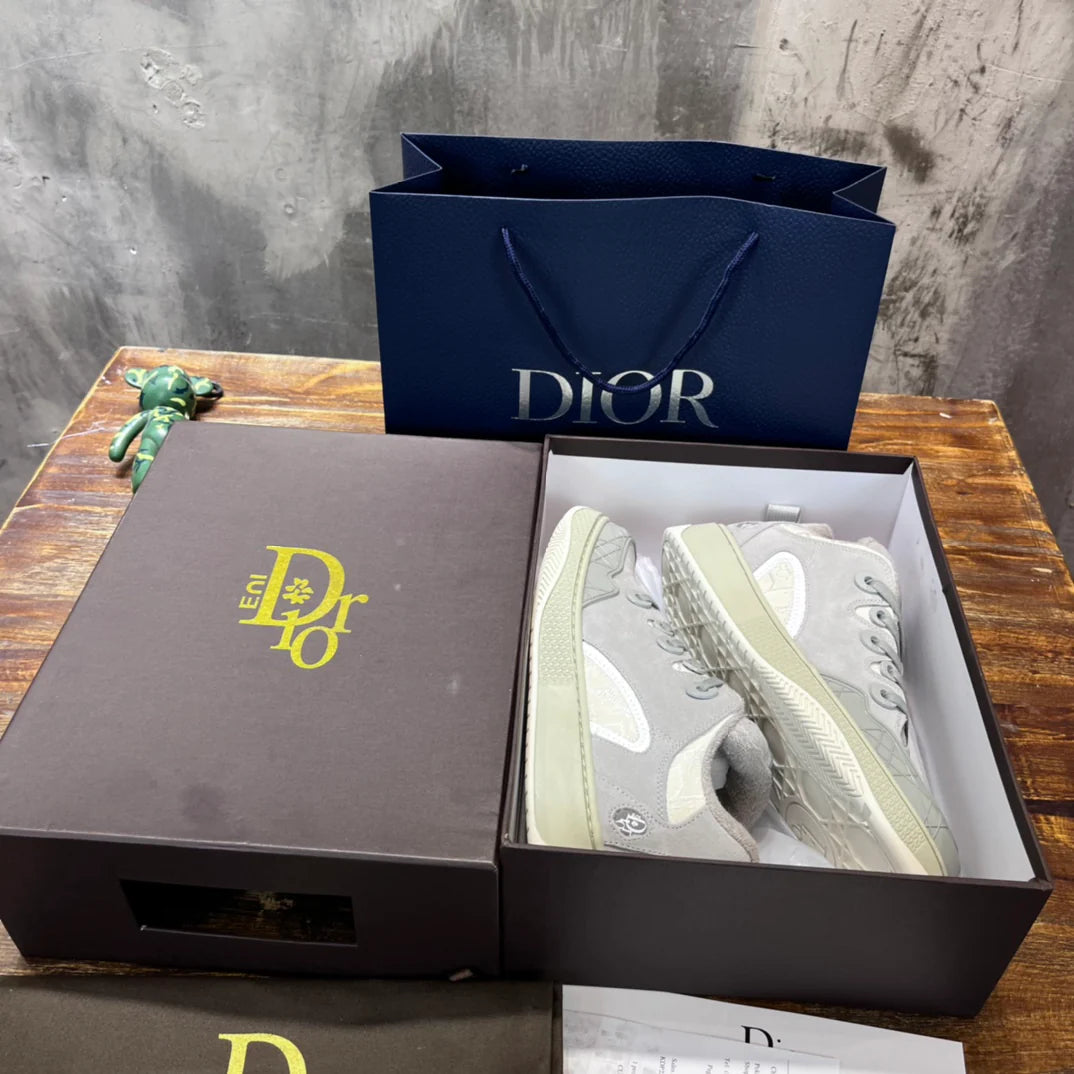 DIOR SNEAKER