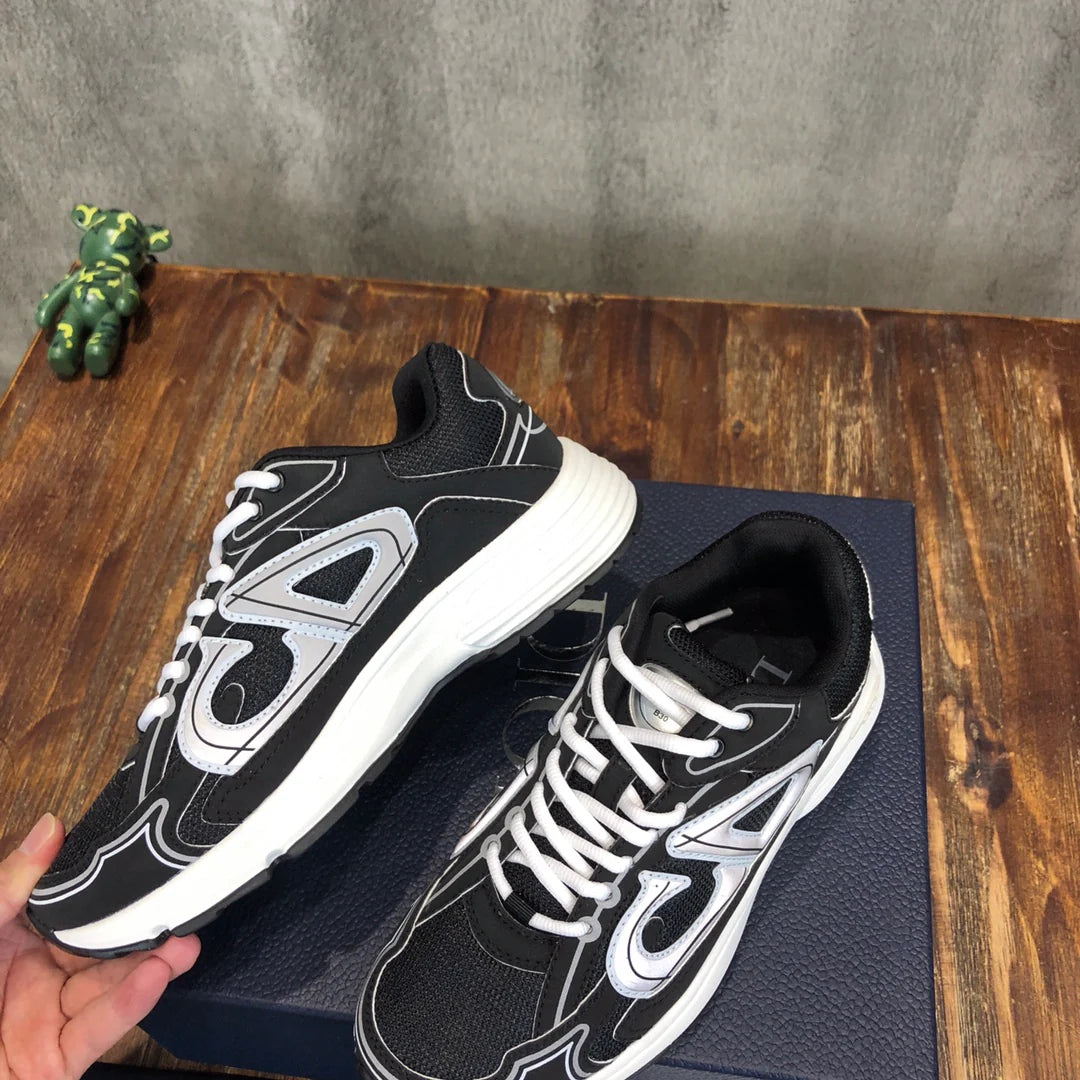 DIOR SNEAKER