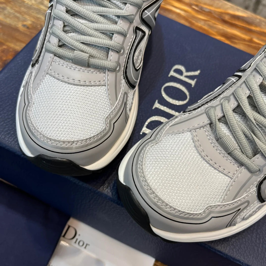 DIOR SNEAKER