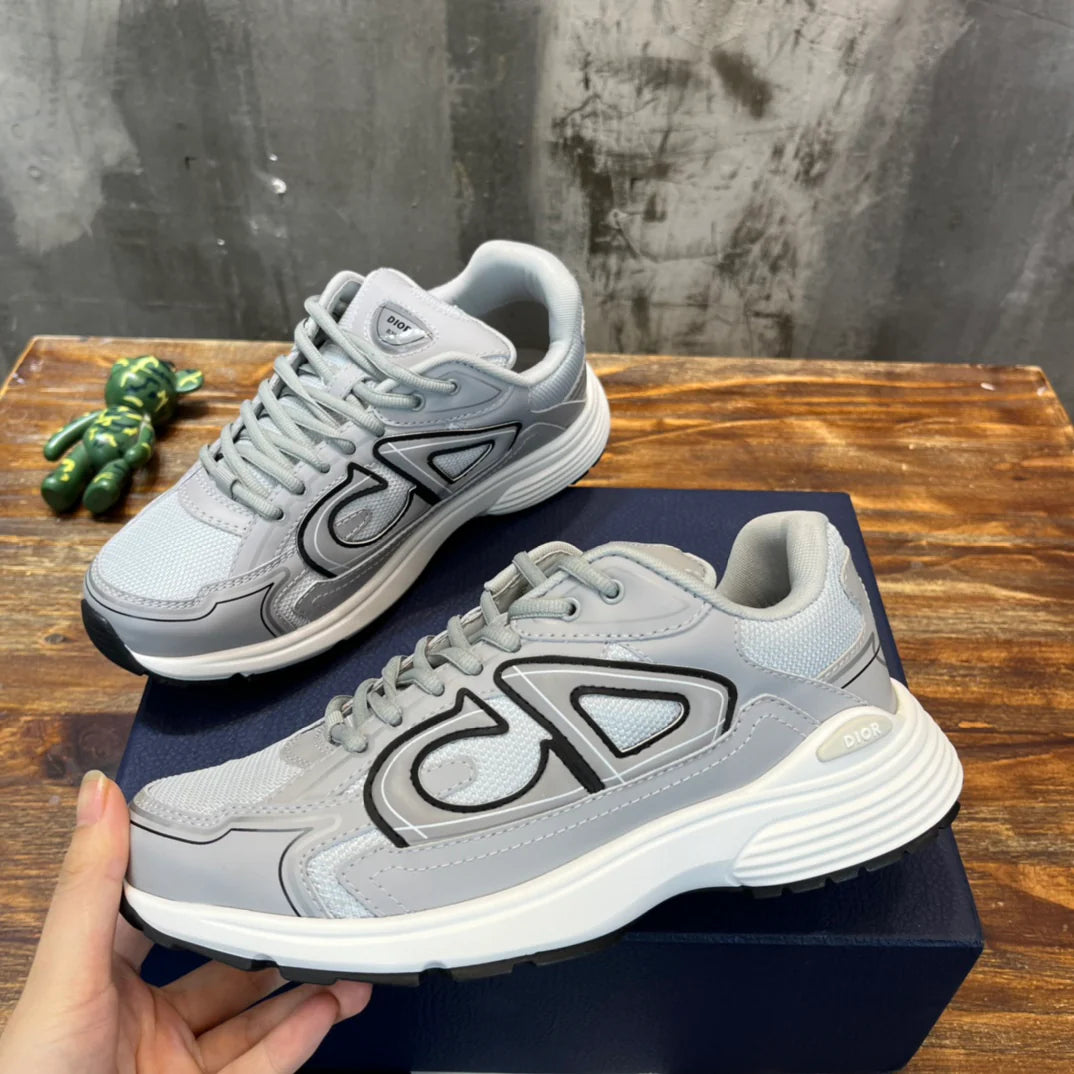 DIOR SNEAKER