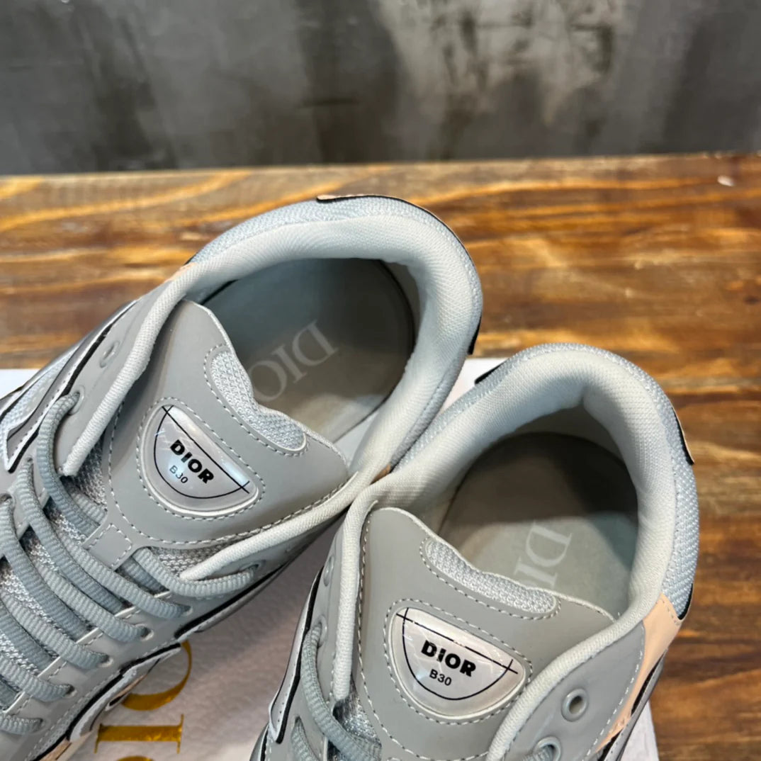 DIOR SNEAKER