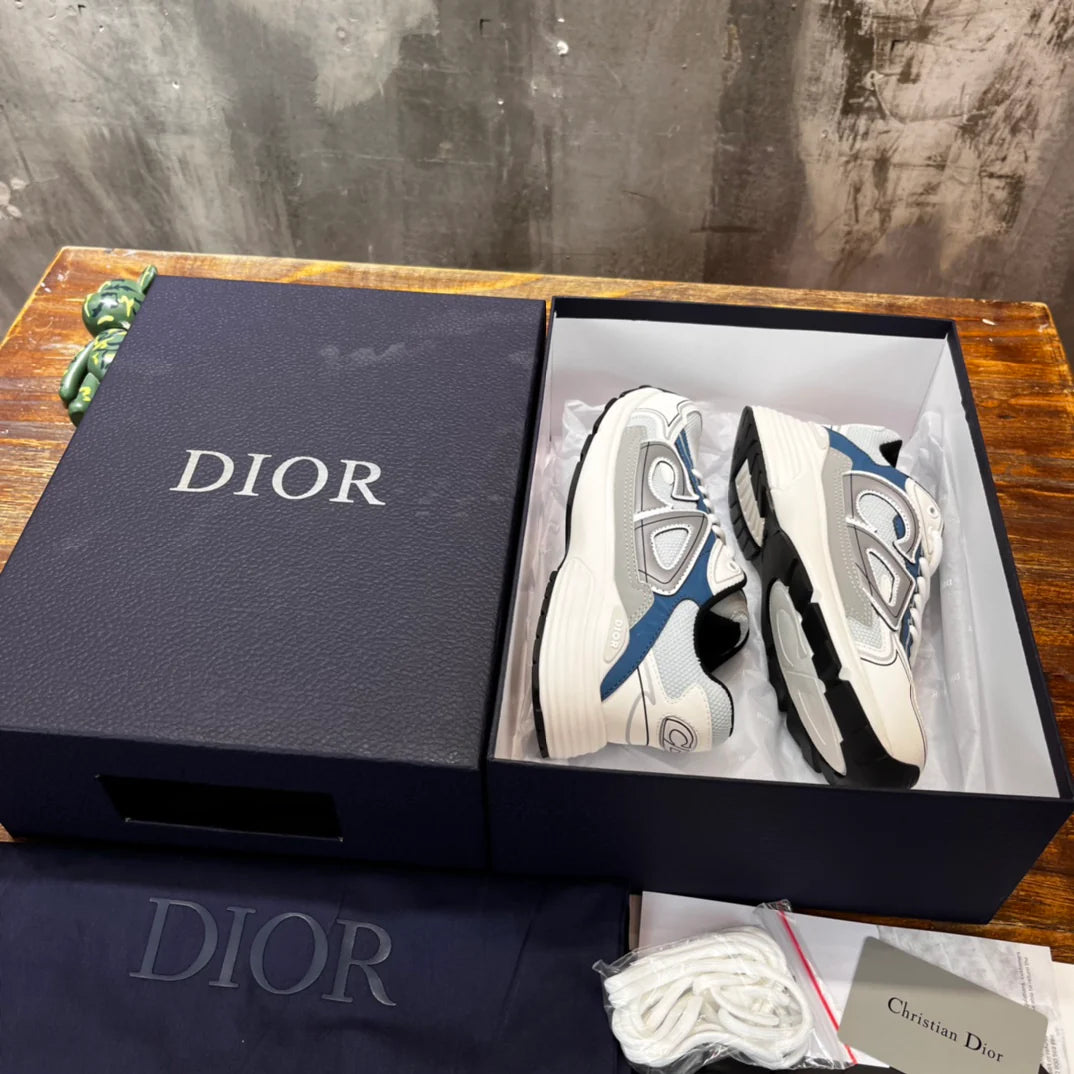 DIOR SNEAKER