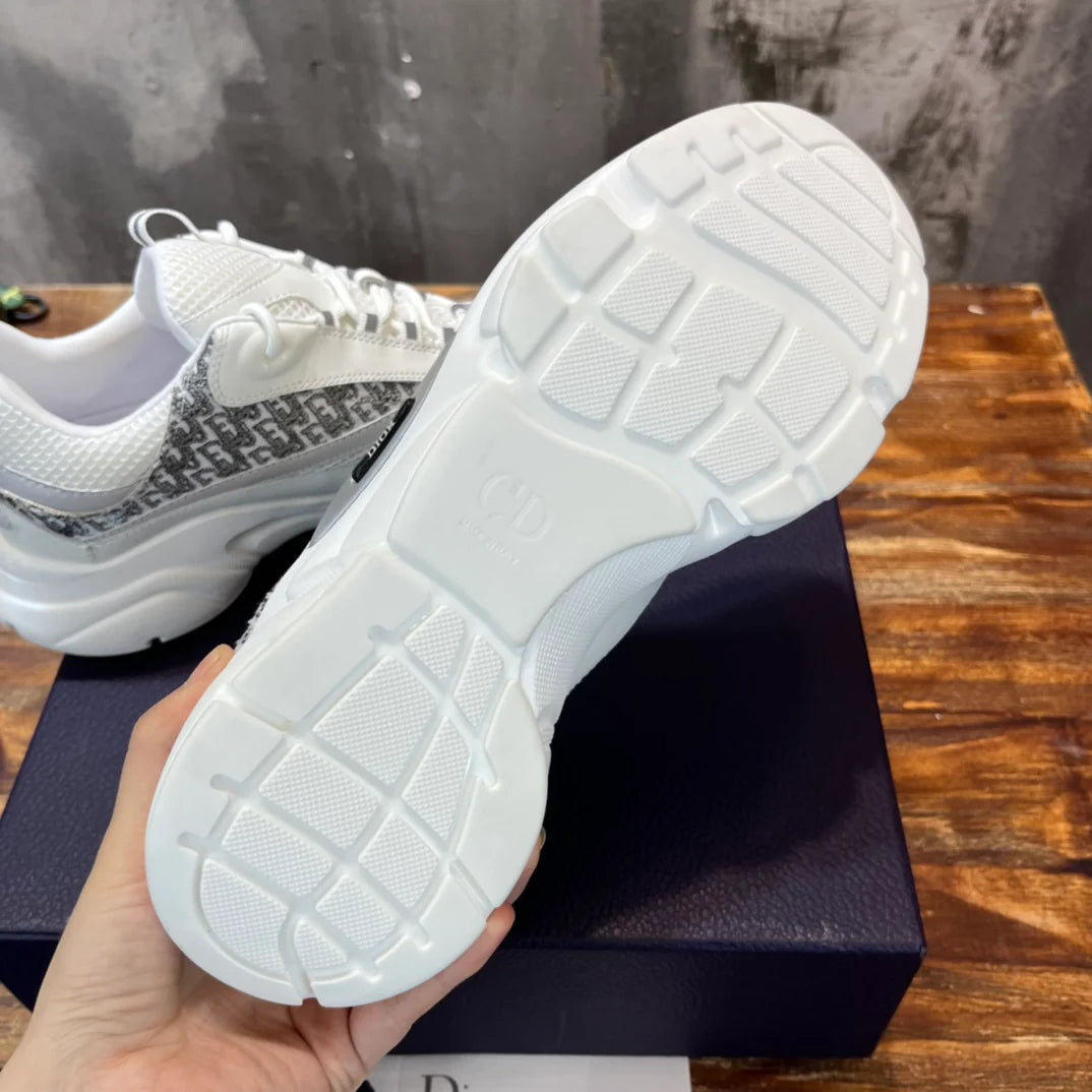 DIOR SNEAKER